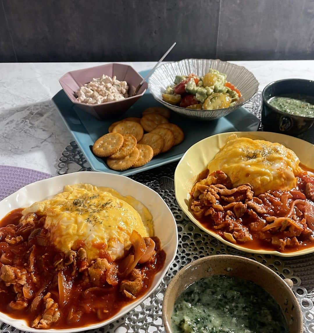 MIOのインスタグラム：「おうちごはん🌼🩵🏠」