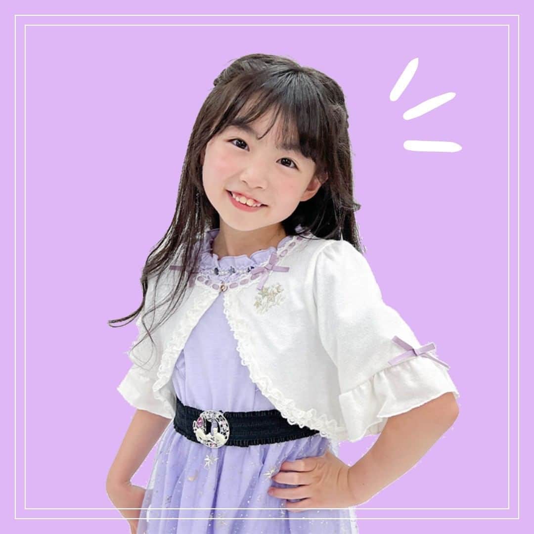 axes_femme_kidsのインスタグラム：「🎀 . 金糸と銀糸を使用した、胸元のキラキラ光る星・月刺繍がポイントのボレロです🌛 星空を落とし込んだワンピースと合わせて、発表会やオシャレなお出かけにもオススメです★ . . . 💫お星さま刺繍リボンボレロ 120cm~150cm 展開 ¥3,850(税込)   . . ✻model :sayuちゃん✻ @sayu_melody    . . :..｡♡ﾟ¨ﾟﾟ･:..｡♡ﾟ¨ﾟﾟ･:..｡♡ﾟ¨ﾟ･:..｡♡ﾟ¨ﾟﾟ･*:.   #axesfemme #axes #アクシーズ  #axesfemmekids #アクシーズキッズ  #2023ss #オシャレキッズ #キッズファッションショー #キッズ  #キッズコーデ #夏コーデ #kawaiiでつながろっ #axesfemmeでもっとつながろう   :..｡♡ﾟ¨ﾟﾟ･:..｡♡ﾟ¨ﾟﾟ･:..｡♡ﾟ¨ﾟ･:..｡♡ﾟ¨ﾟﾟ･*:」