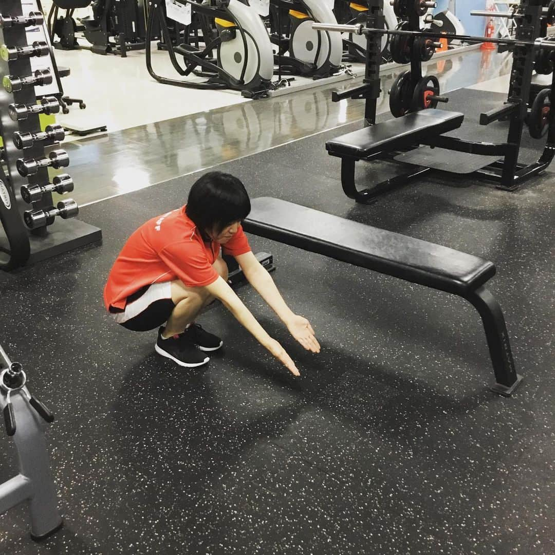 JOYFIT長岡日赤さんのインスタグラム写真 - (JOYFIT長岡日赤Instagram)「本日は休館日となりお休みをさせていただきましてありがとうございました😊  業者様による玄関やカーペット清掃をはじめ、フリーウエイトコーナーの修理など実施しました❗️  また感染対策として設置していたパーテーションも一部を除き撤去しましたので開放感バッチリ👌  さらにご要望の多かった有酸素運動の動画配信を一部入れ替えしました❗️ これまでより快適にご利用いただけるかと思います♪  明日より皆様のご来館お待ちしてます⭐️  #JOYFIT#JOYFIT長岡日赤#休館日#掃除#メンテナンス」7月10日 18時53分 - joyfit_nagaokanisseki