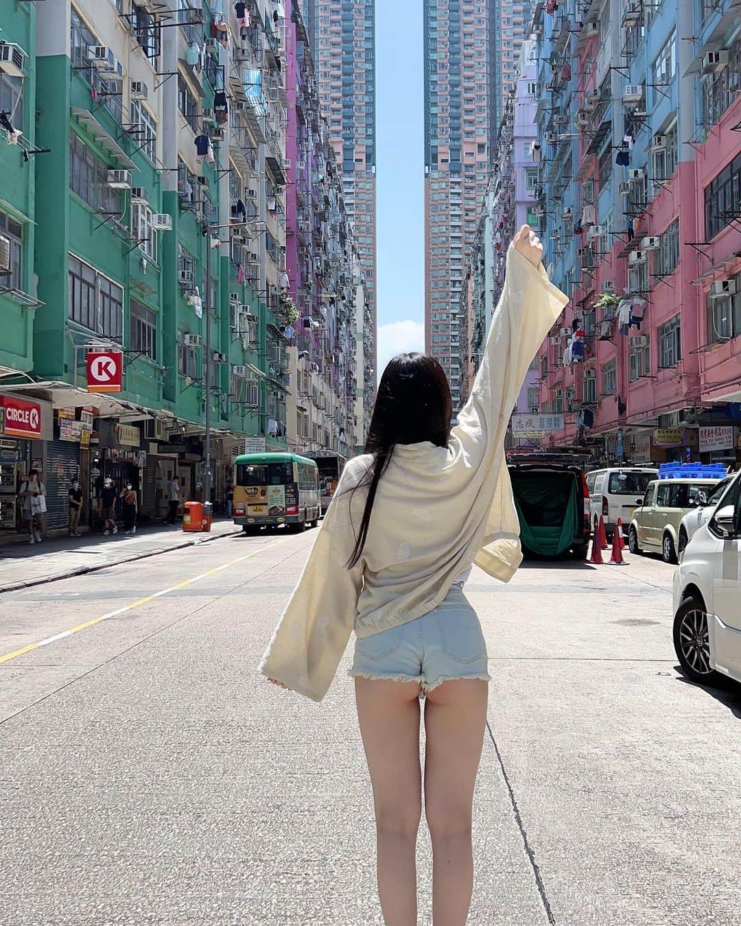 神木麗さんのインスタグラム写真 - (神木麗Instagram)「香港🇭🇰  建物の色が可愛い🩷🩵💚🤍」7月10日 18時56分 - rei.kamiki