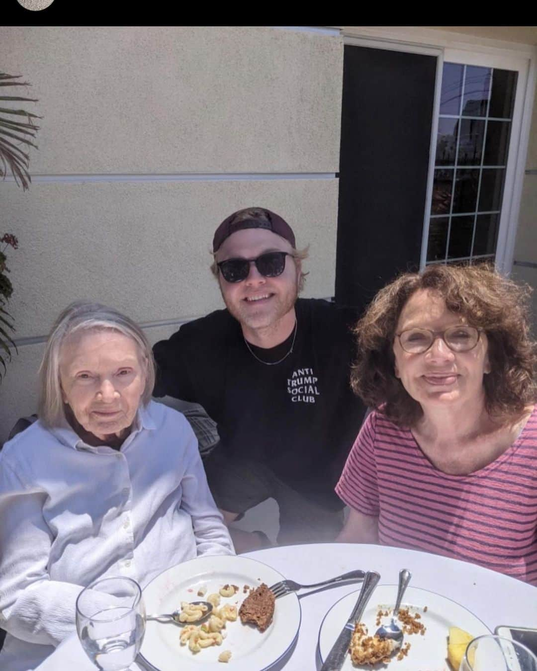 ジョー・アドラーさんのインスタグラム写真 - (ジョー・アドラーInstagram)「My grandma Dolores was feisty, stubborn, snarky, sassy… a true alte kaker, but loving as can be. And often times quite silly too. I’d like to think I got some of those qualities from her. Both rams. Both vays kop.   I have many memories with her that I’ll never forget. From trips together around the world to tales of her modeling days in New York. Having her plain buttered bagel (toasted) every time I came to visit her in nyc as a kid and sitting out on the terrace stands out in this moment. I’m sure that’ll change; thankful for all of them.   Here’s to you, Dolly. Playing some Sinatra in your honor. Go give your guy a hug, and one from me too. Love you.」7月11日 4時26分 - jpadler