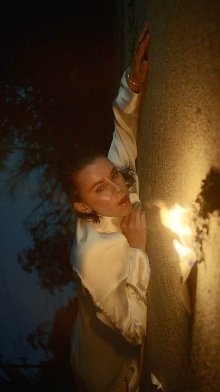 PVRISのインスタグラム：「PVRIS presents SENTI-MENTAL, yours this Friday.  July 12 - Baltimore, MD July 14 - Holmdel, NJ July 15 - Philadelphia, PA July 16 - Boston, MA July 18 - Sterling Heights, MI July 19 - Cincinnati, OH July 21 - Chicago, IL July 22 - Indianapolis, IN July 23 - Nashville, TN July 25 - Irving, TX July 26 - Del Valle, TX July 29 - Irvine, CA August 18 - Seattle, WA August 19 - Portland, OR August 22 - San Francisco, CA August 24 - Los Angeles, CA August 25 - Tempe, AZ August 26 - Las Vegas, NV August 28 - Salt Lake City, UT August 29 - Denver, CO September 1 - San Antonio, TX September 2 - Houston, TX September 3 - Oklahoma City, OK September 6 - Kansas City, MO September 7 - Minneapolis, MN September 9 - St Louis, MO September 10 - Columbus, OH September 13 - Pittsburgh, PA September 14 - Cleveland, OH September 15 - Toronto, ON」