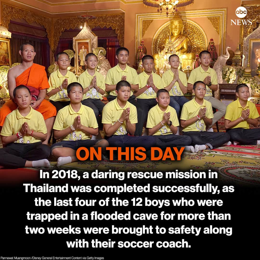 ABC Newsのインスタグラム：「ON THIS DAY: Five years ago, a daring rescue mission in Thailand was completed successfully.  The last four of the 12 boys who were trapped in a flooded cave for more than two weeks were brought to safety along with their soccer coach. MORE AT LINK IN BIO. #THAILAND #CAVERESCUE #ONTHISDAY」