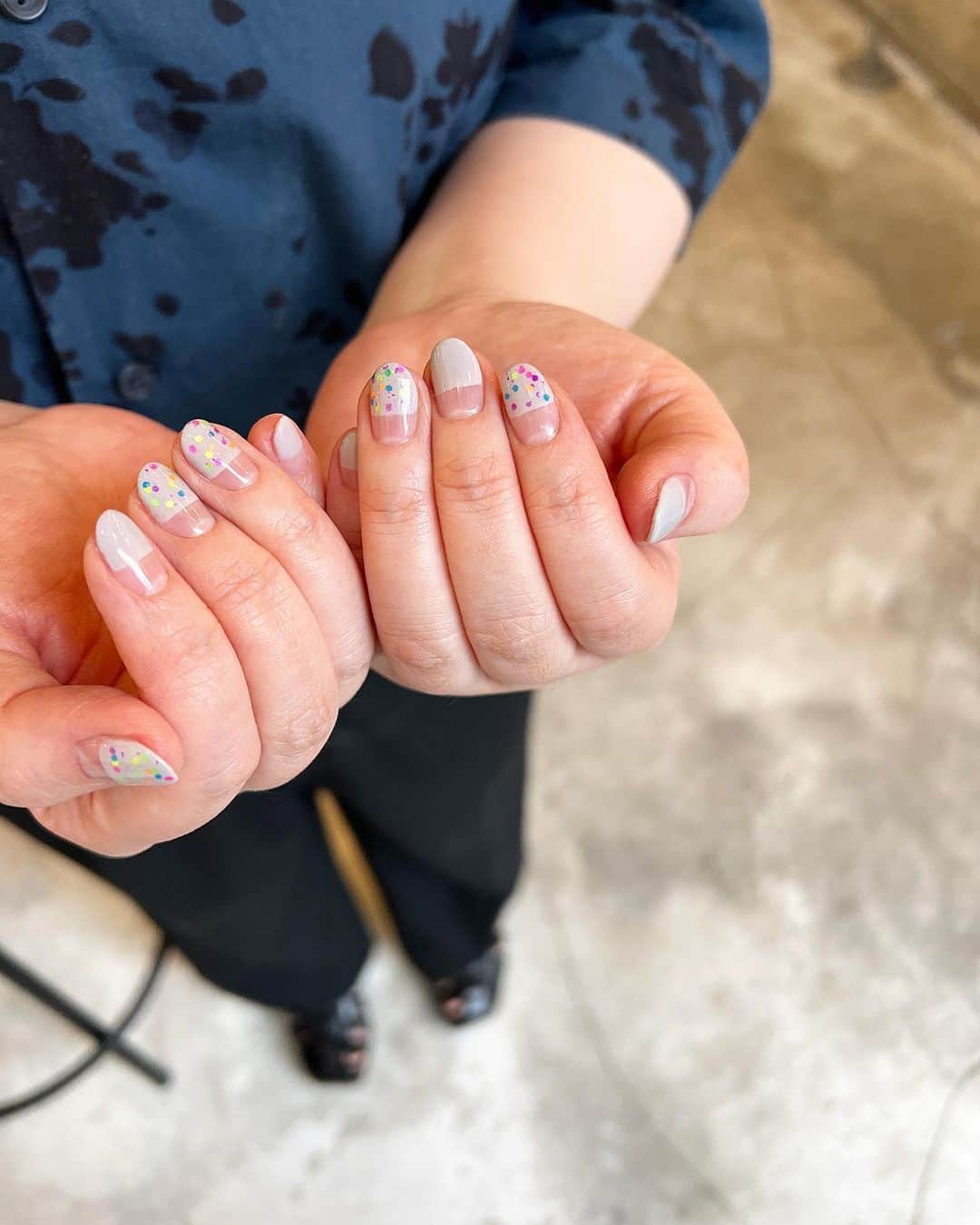 Kana Kobayashiのインスタグラム：「#nails #dots #フレンチネイル #夏ネイル #ネイル #ネイルデザイン #ネイルアート #東京ネイルサロン」