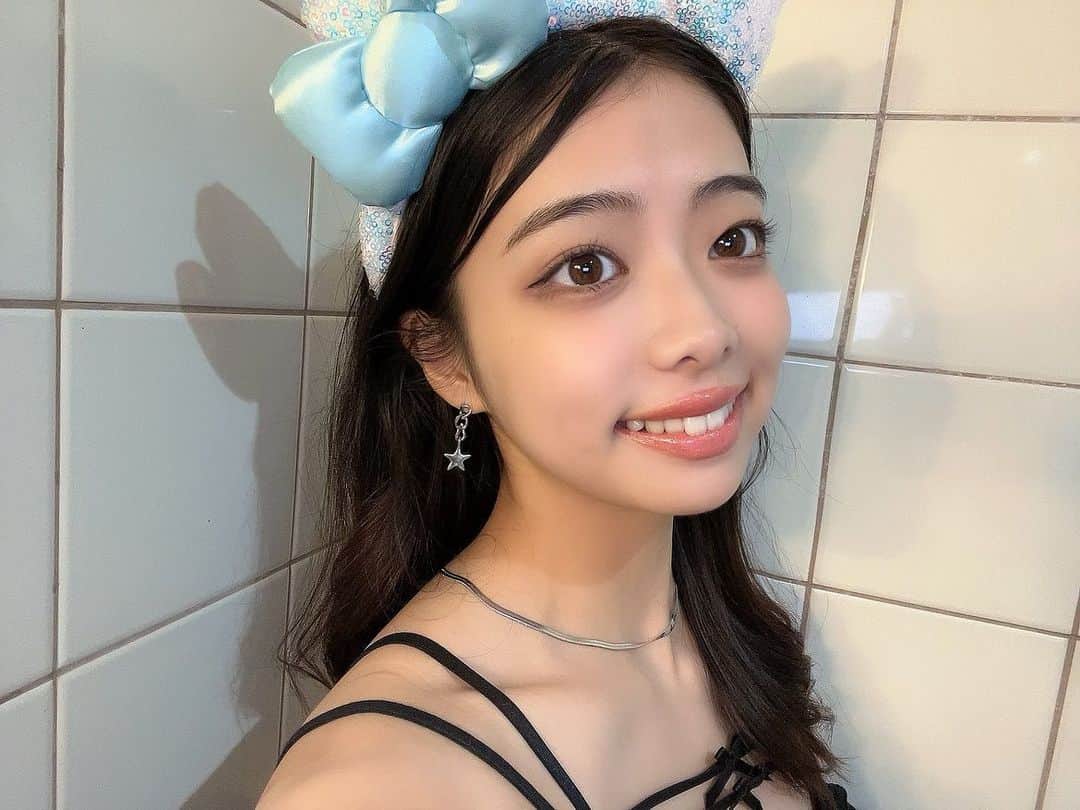 神田萌衣のインスタグラム：「念願のキティのかちゅーしゃ🎀」