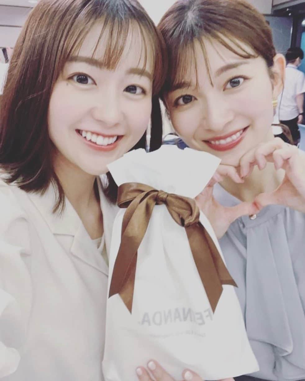 若林有子のインスタグラム：「♡♡♡ #若林有子 #若林アナ #山本里菜」
