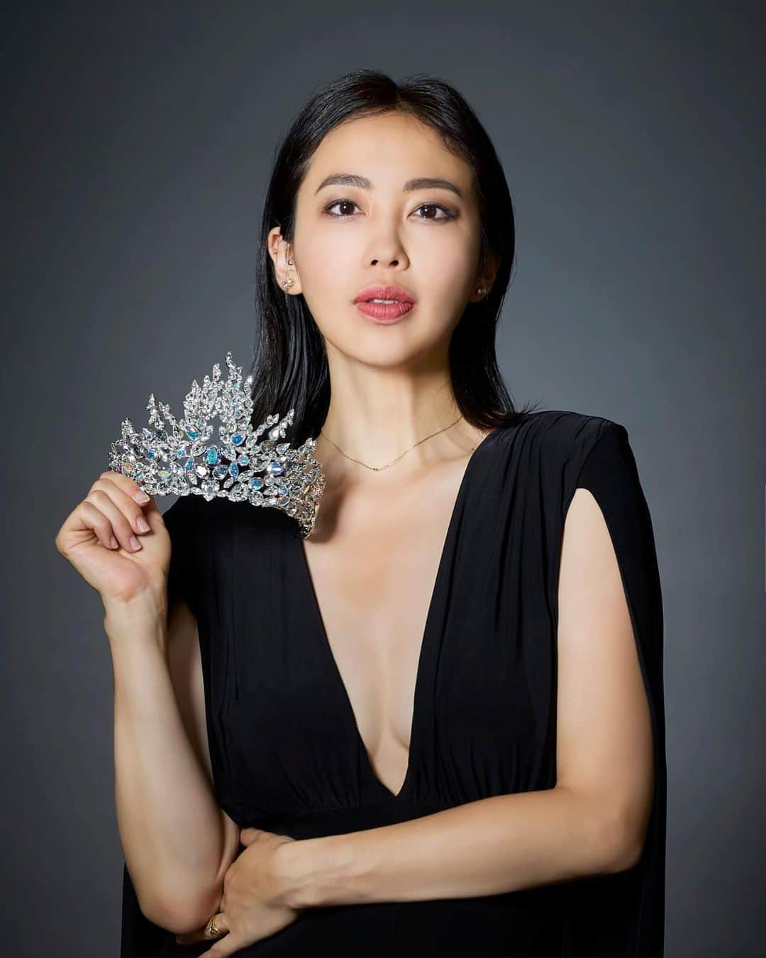 吉井絵梨子のインスタグラム：「Who will be Miss Grand Japan 2023?  Our final is coming this weekend on July 16th👑 Don’t miss it ✨ @missgrandjapan   【Miss Grand Japan & Mr Gay Japan 2023 FINAL】 DATE: July 16th, 2023 SHOW TIME: from 3pm ( in Japan time) PLACE: TOKYO FM HALL (Tokyo FM center 2F, 1-7, Kojimachi, Chiyoda-ku, Tokyo 102-8080)  Photo: Kazunori Yamaji  #MGI #MissGrandInternational #MissGrandInternational2023 #WeAreGRANDthe1andOnly #missgrandjapan #missgrandjapan2023 #ミスグランドジャパン #ミスグランドジャパン2023 #ミスグランドインターナショナル #世界最大級ミスコン #千代田区 #平和」