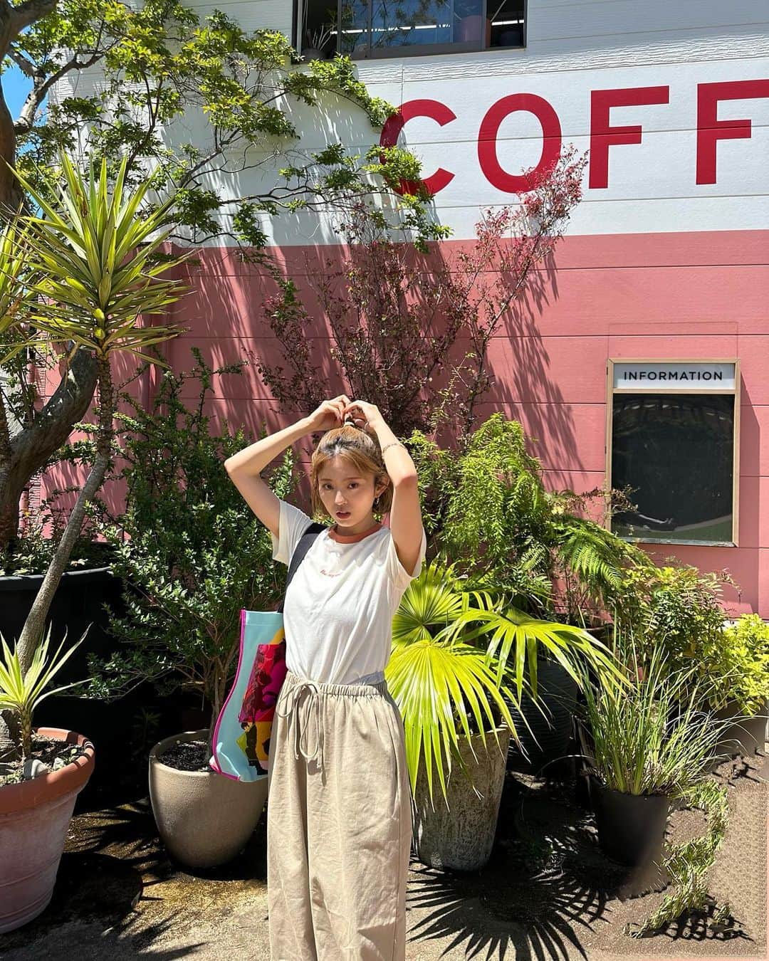 鈴本美愉のインスタグラム：「. Tops/Massage Ringer Tee Bottoms/Drawstring Hem Wide Pants  SUMMER SALE&Archive SALE最大60%off中です🍉」