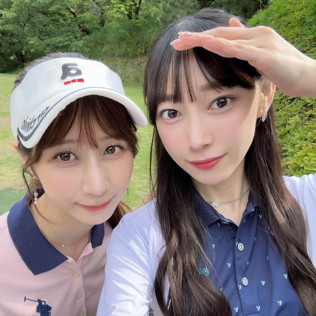 伊藤楓のインスタグラム：「⁡ 友達とゴルフに行った時の⛳️ まだまだ上達しません😶 ⁡ うだるような暑さなので 熱中症気をつけましょうね🌻 ⁡ #ゴルフ #ゴルフ女子 #ゴルフウェア #ゴルフコーデ #ゴルフレッスン #ゴルフ場 #archivio #callawaygolf #newbalancegolf」