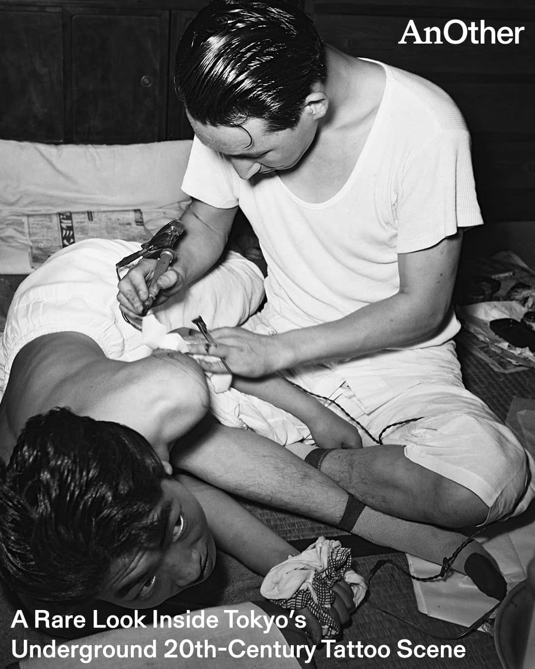 AnOther Magazineのインスタグラム：「#AkimitsuTakagi, one of Japan’s most prolific crime novelists, spent years secretly documenting an art form that has been shrouded by centuries of misconception 🖤⁠ ⁠ Due to a ban on the craft in the late 19th century, photographs of tattooing from the 20th century are incredibly rare. But there was one artist who did document it: Akimitsu Takagi. The images remained unseen throughout his life and long after his death until 2015, when @pascalbagot – a French journalist and expert in Japanese tattoos – discovered the archive. ⁠ ⁠ At the link in bio, @marigoldwarner speaks with Bagot about the intimate, unseen images 📲⁠ ⁠ 📸 © Akimitsu Takagi. Courtesy of Pascal Bagot⁠」