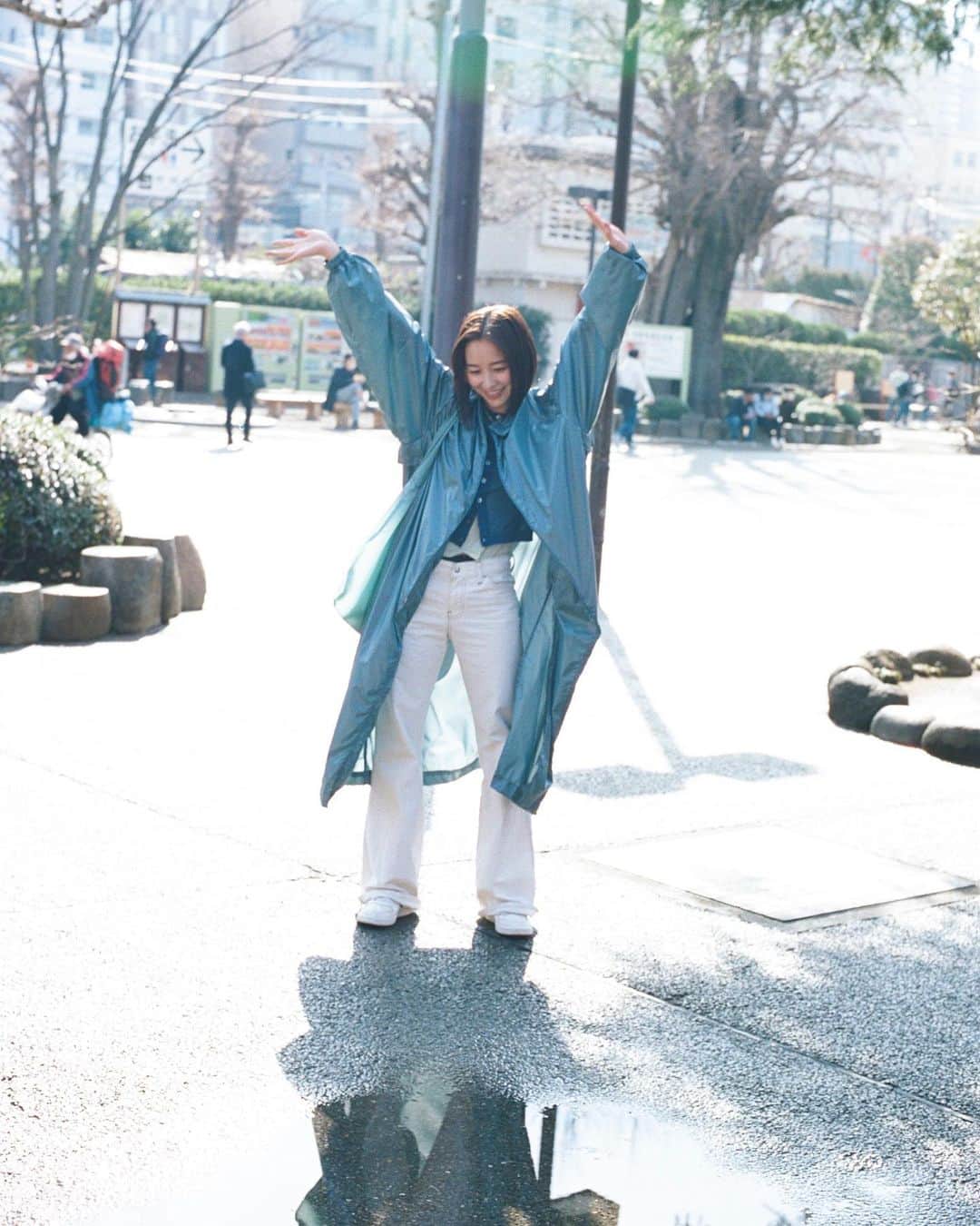 石田真澄のインスタグラム：「【POPEYE web】 「Girls in the City “supplement”」  堀田真由さん。  styling_Takanohvskaya hair&make-up_Miki Oikawa  (POPEYE 5月号のアザーをWEBで公開中) #popeye_girlsinthecity」