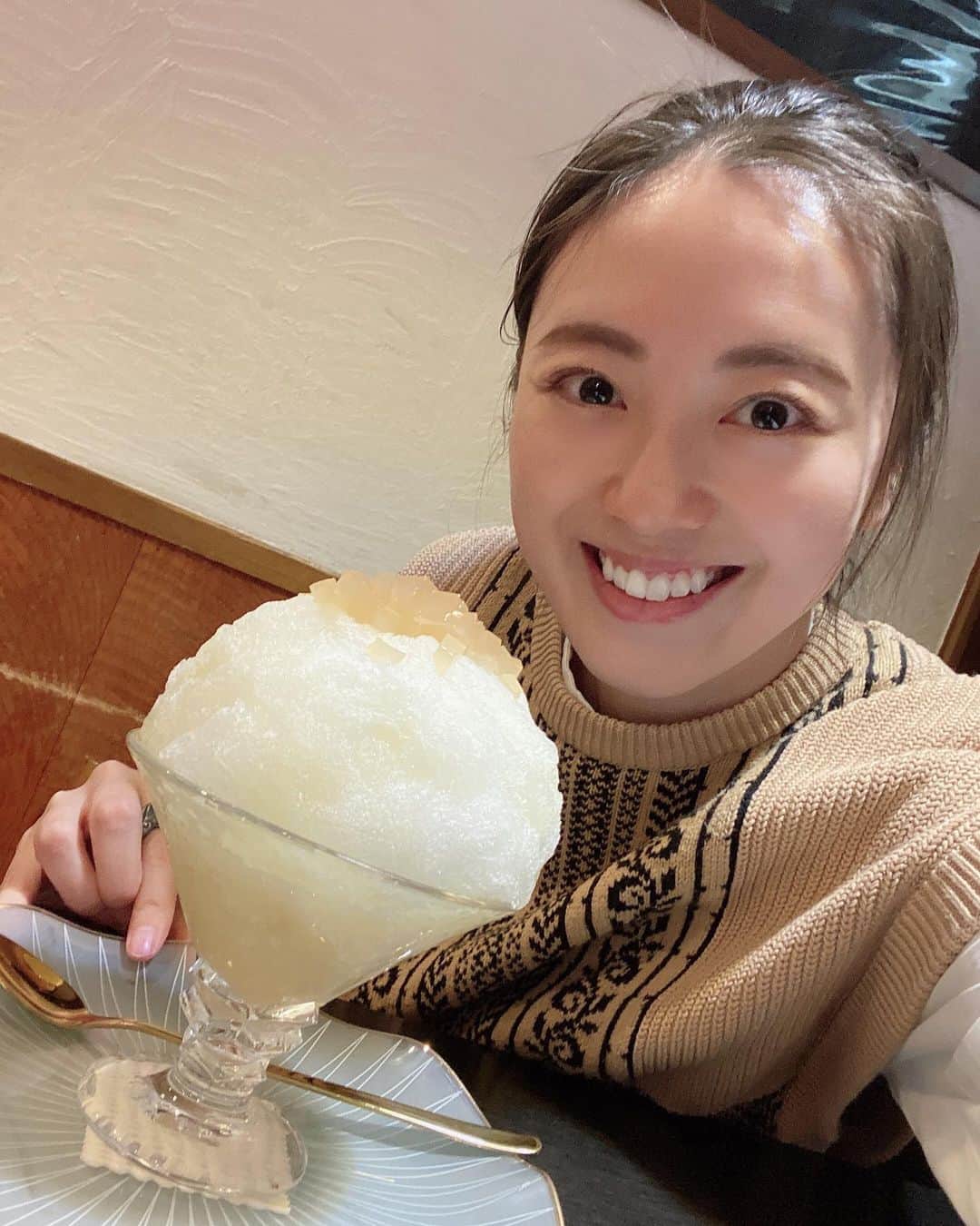 沢井美優のインスタグラム：「新しいSNSできたよね🥹 もうついていけないよ、、、🥲  #沢井はかき氷です #🍧  #かき氷 #かき氷大好き  #かき氷は人を幸せにする #🧡　 　 #笑顔溢れる毎日を  #明日もきっと素敵な一日 #🍀」