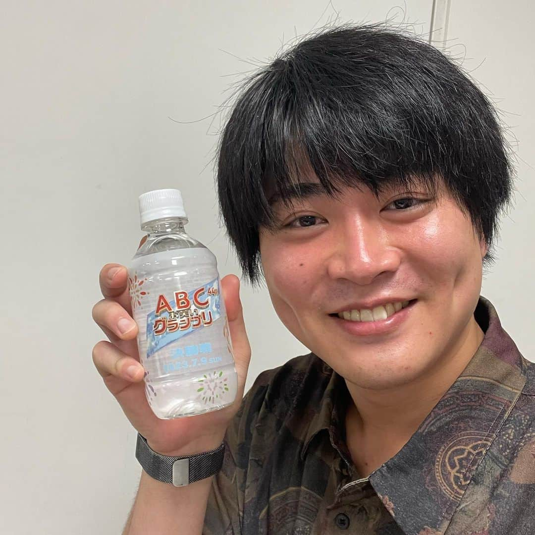 明賀愛貴さんのインスタグラム写真 - (明賀愛貴Instagram)「ABCオフショと愛ちゃんと海遊館  #ABCお笑いグランプリ  #海遊館」7月10日 22時07分 - myoga_aiki