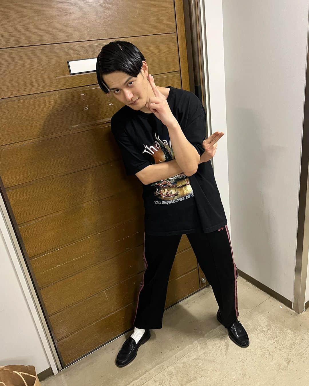池田真一のインスタグラム：「ハイキック寄席ありがとうございました！ 約7ヶ月ぶりの漫才劇場に立った九条ジョー 最高にハイキック決まってました！ 配信で見てね！」