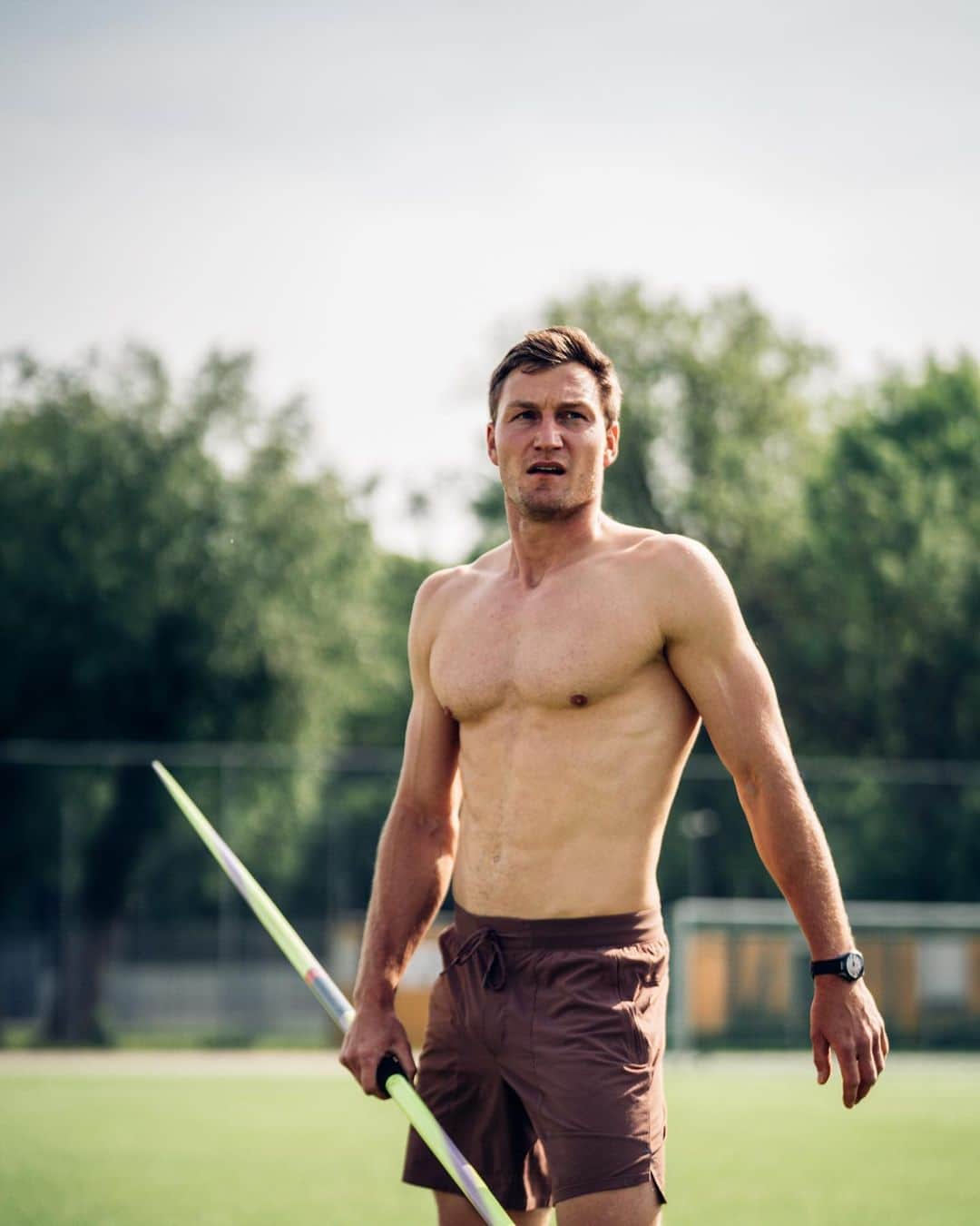 トーマス・レーラーのインスタグラム：「Back on field. Focus is there, the rhythm homework too. 75 RunUps and some throws in the books today. 🤫 #workmode #javelin #running #goals」