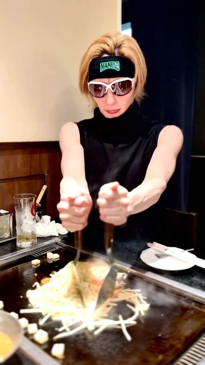 MiA のインスタグラム：「今日も忙しCなあ〜」