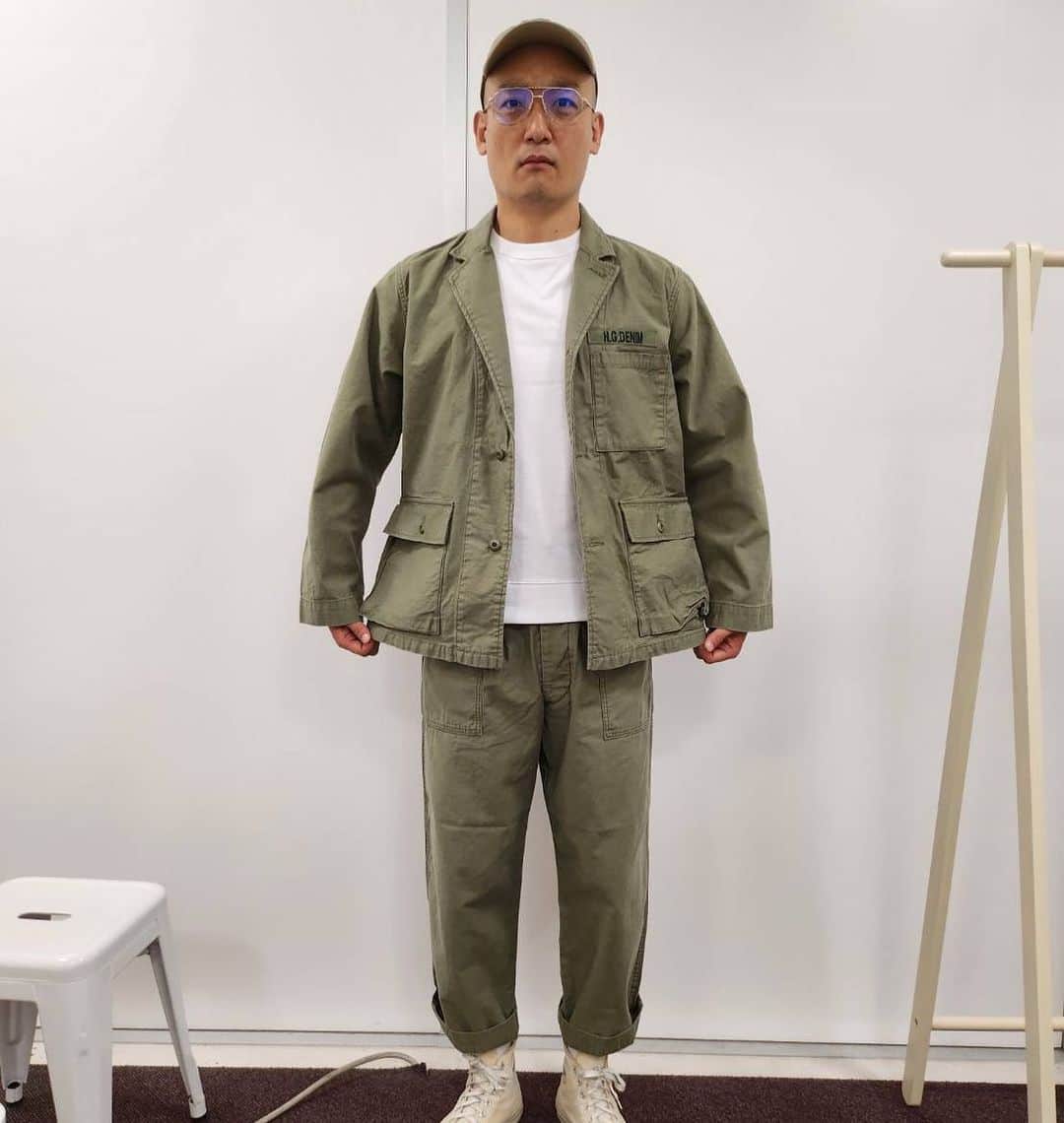 東野幸治のインスタグラム：「発売した東野デニムとジャーナルスタンダードさんとのコラボ商品。 モデルはみなみかわ君。 ありがとう。」