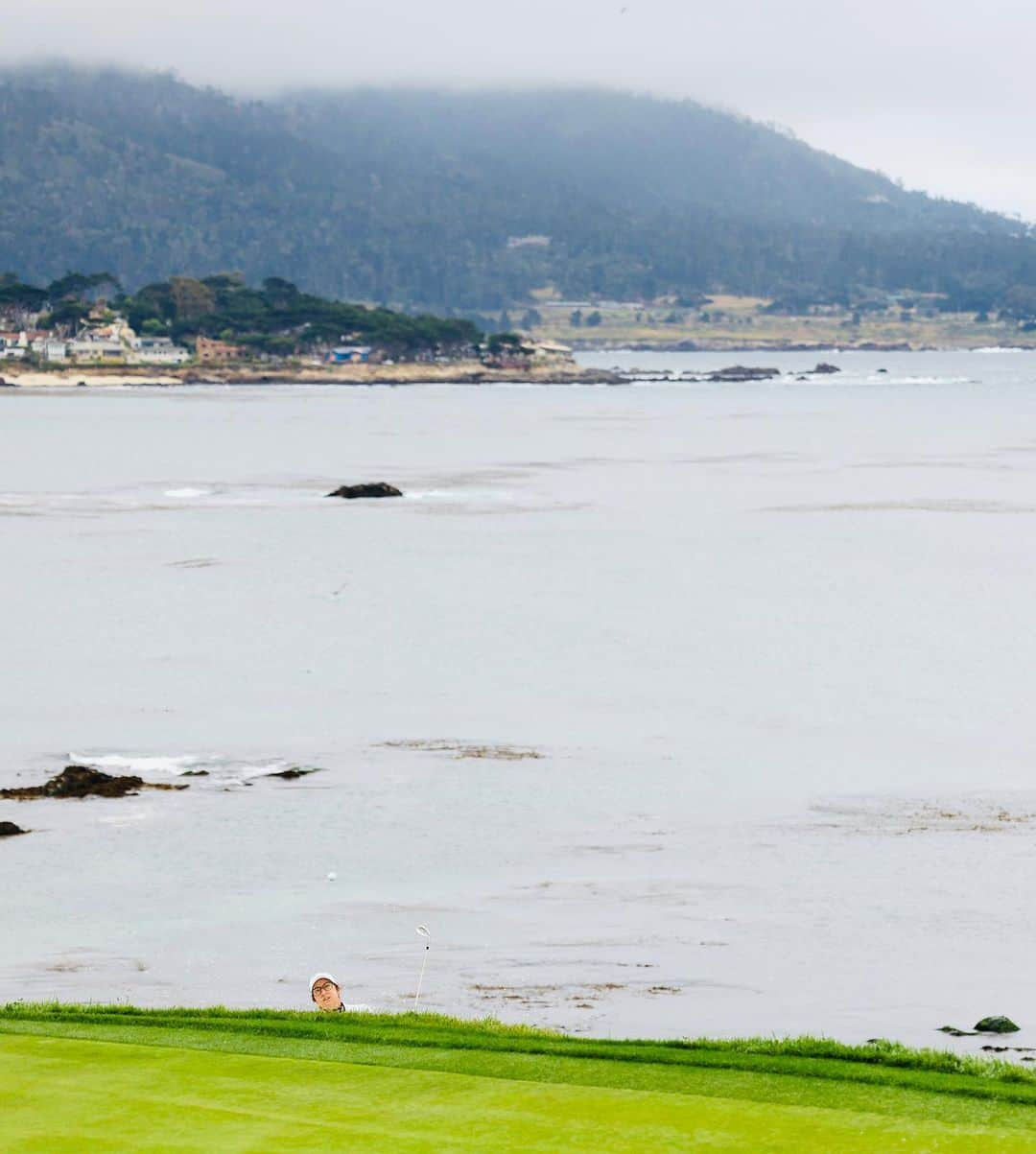 マリナ・アレックスさんのインスタグラム写真 - (マリナ・アレックスInstagram)「Pebble Beach 😍! If you told me as a kid I would be competing in my 9th @uswomensopen here I’d probably say you are crazy.  It’s a week for the memory books! Pebble is truly one of those sacred places. Glad I was able to share it with friends and family ❤️  Bittersweet to see one of my besties playing her last event @michellewiewest but happy I was able to share some of the week with her, love ya bud!   Also having a front row seat watching @allysoncorpuz take down this heck of a course was pretty neat! Congratulations to you!!!!」7月10日 22時49分 - marinaaadee