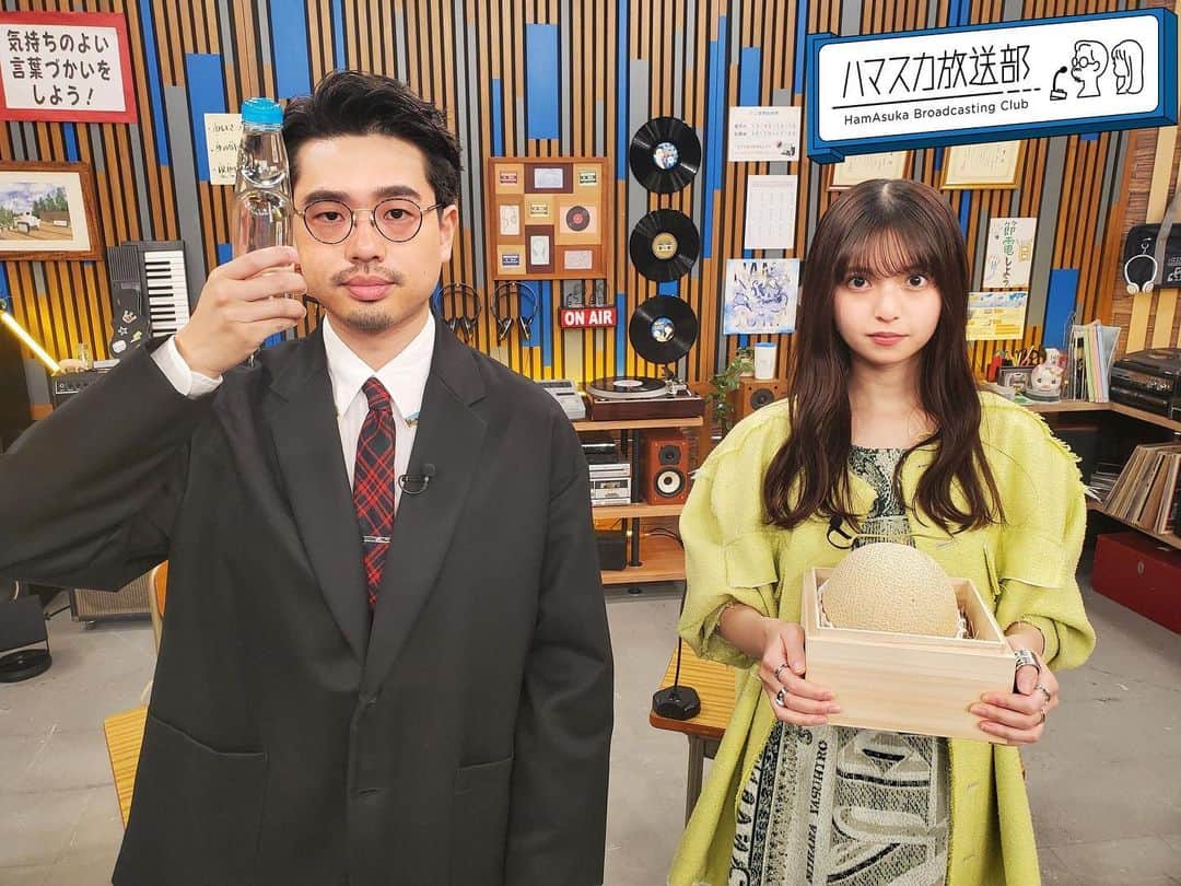 ハマ・オカモトのインスタグラム：「🥁🎸 ハマスカの近影です。」