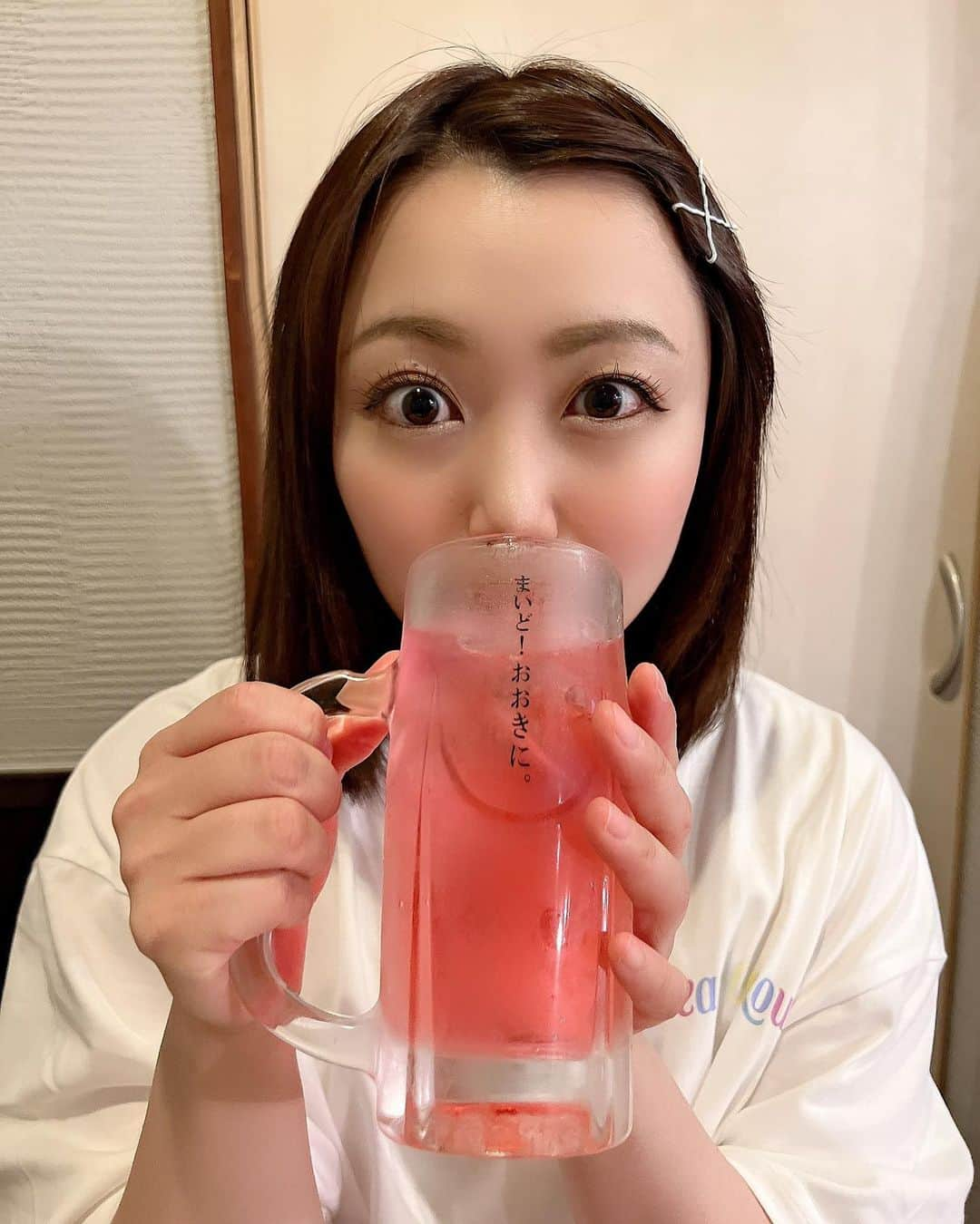 嶋梨夏さんのインスタグラム写真 - (嶋梨夏Instagram)「まいど！おおきに！って大好きな言葉🥰 . . . . . #被写体 #お仕事依頼受付中 #サワー #チューハイ #バイスサワー #お酒 #居酒屋 #いっぱい食べる君が好き #もぐもぐ #おでこ #彼女感 #アラサー女子 #平成元年生まれ #150cm #ファインダー越しの私の世界 #ポートレート #ポートレート撮影 #女優 #actress #photooftheday #JAPAN #japanesegirl #instagood #followme #ricashima #嶋梨夏」7月10日 23時24分 - shimarica_jp