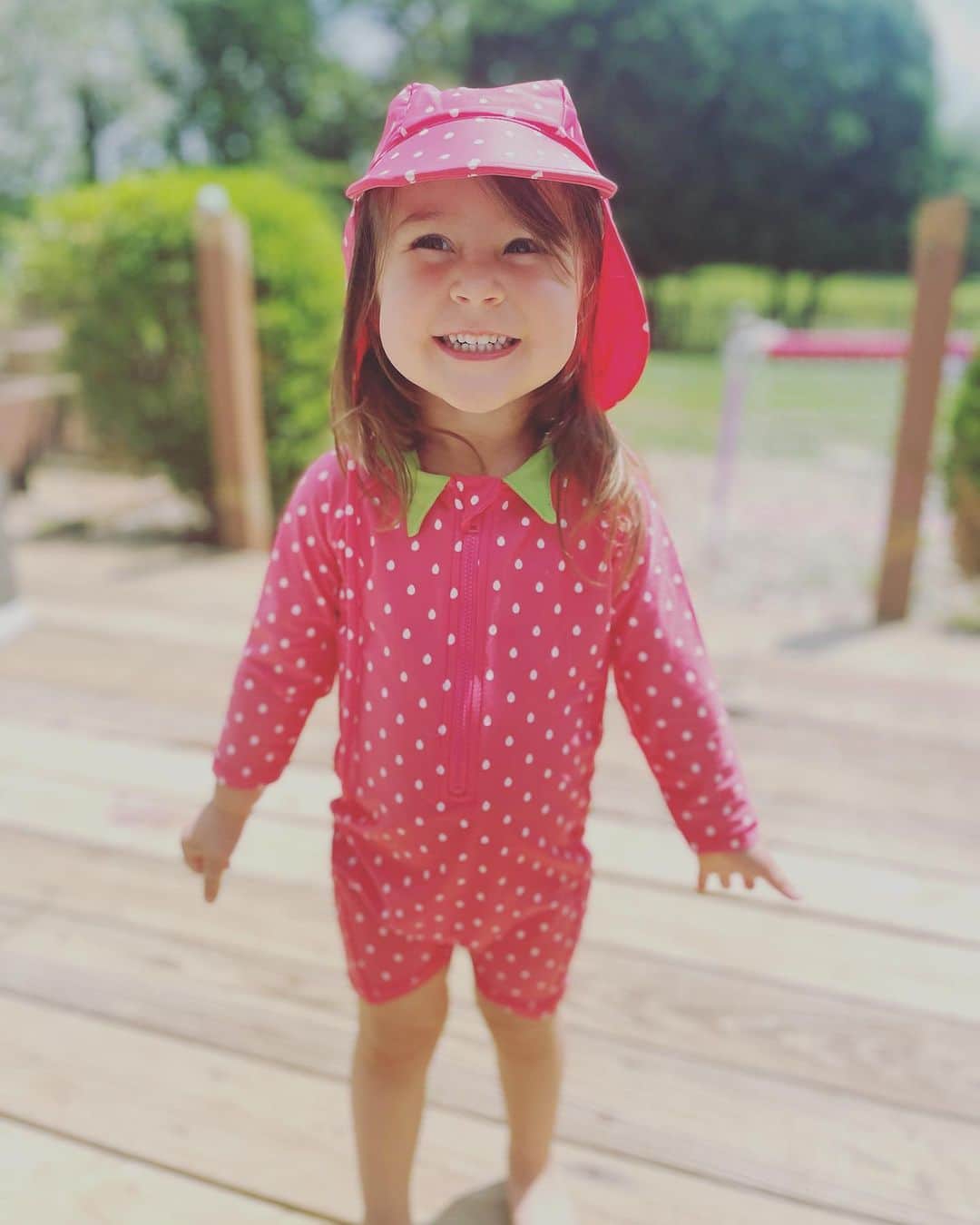 ベヴァリー・ゴーベル・ヤネズのインスタグラム：「My little 🍓  - @cuddleclub」