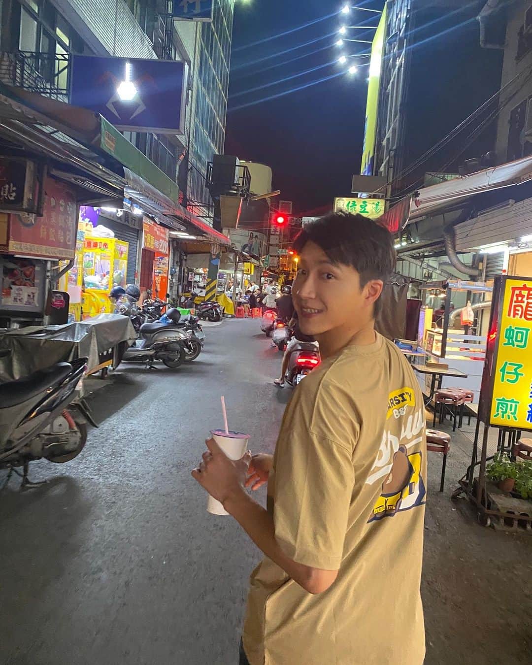 のインスタグラム：「下班小確幸❤️ #逛夜市」