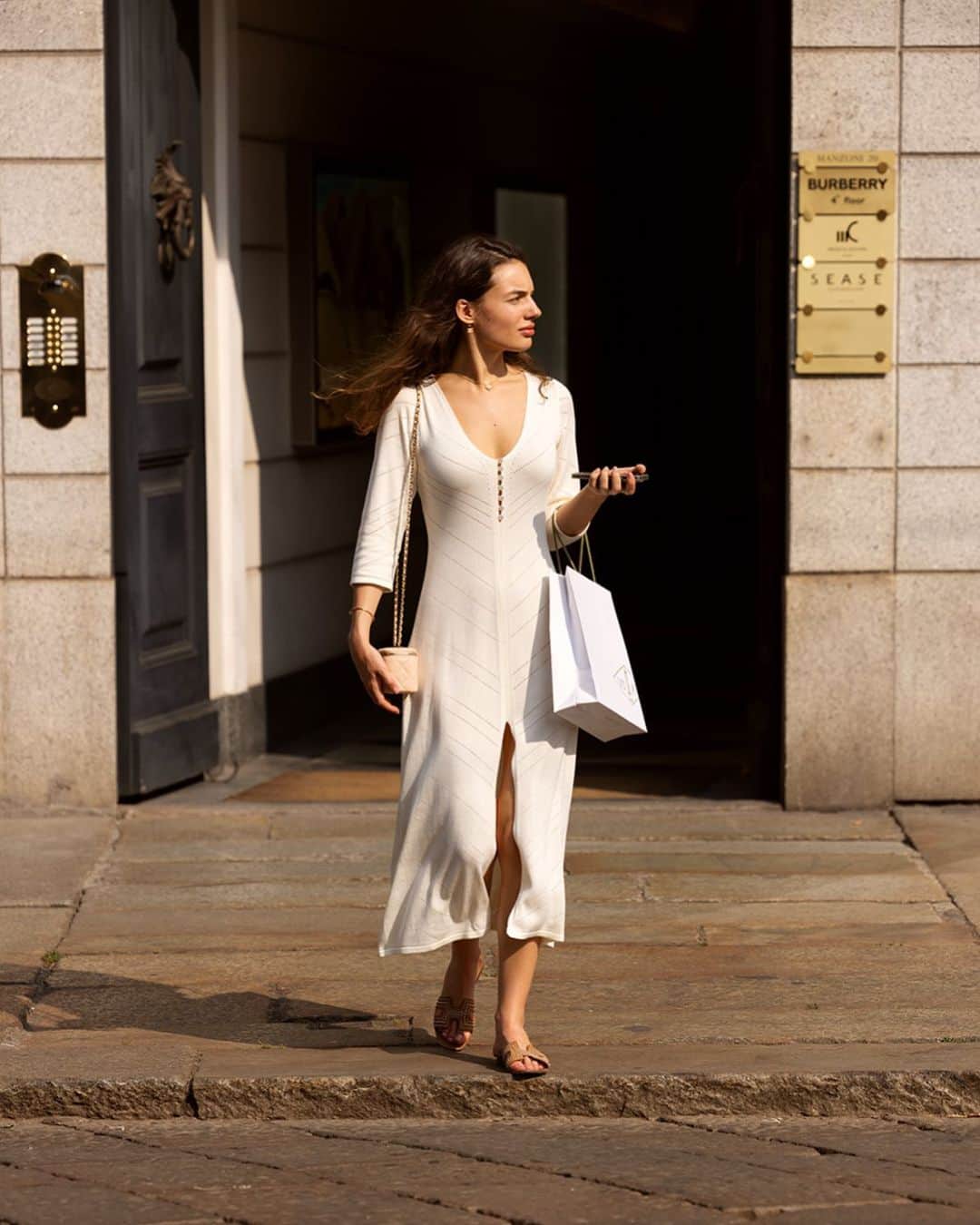 スコット・シューマンのインスタグラム：「Milano continues to impress even as the days are getting hotter! Milano !」