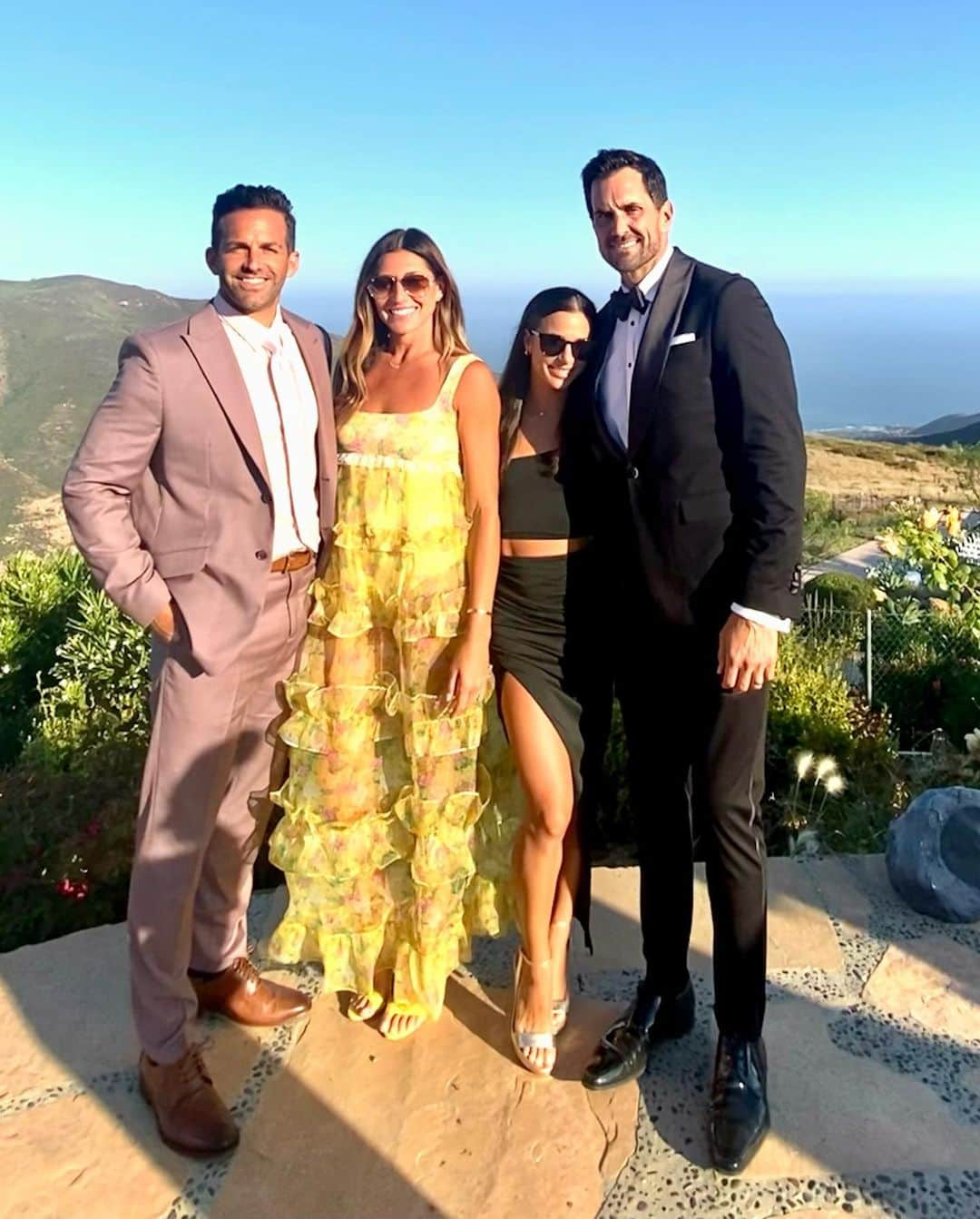 ジョージー・ローレンさんのインスタグラム写真 - (ジョージー・ローレンInstagram)「It truly was #OneForTheBrooks! Congrats to two of our favorites! @coreybrooks @shmami we love y’all so much!!! #weddingseason #weddingdate」7月11日 0時26分 - josieleinart