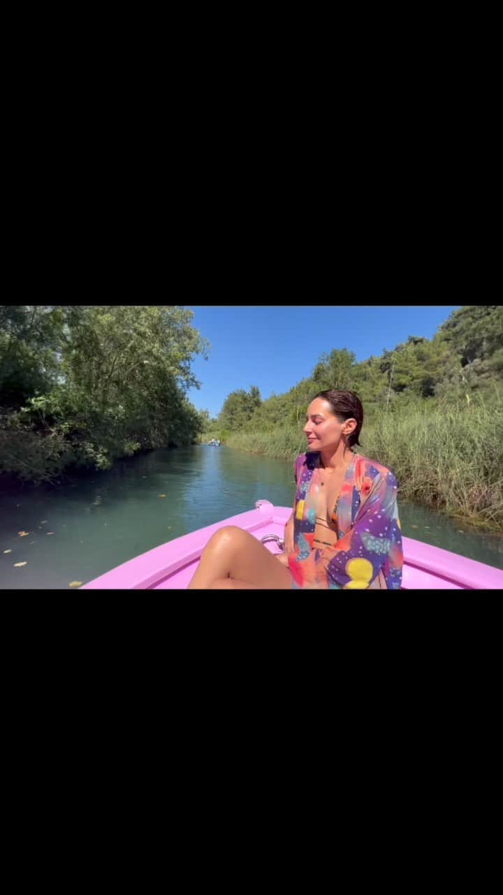 Sedef Avciのインスタグラム：「Derinden derinden🌾 Directed by @basagu」