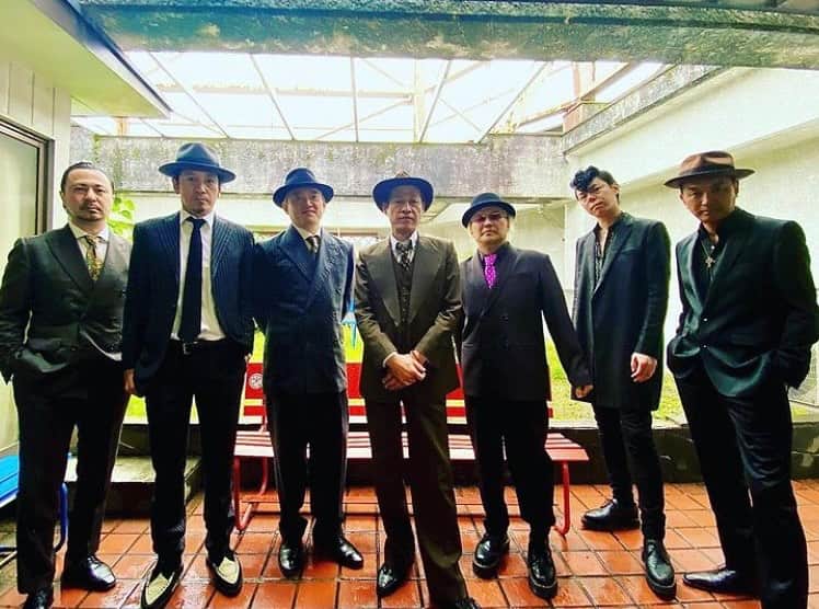 田中和のインスタグラム：「7/11 勝手にしやがれのBirthday🎉 日頃応援頂いてる皆さまのお陰を持ちまして26歳を迎える事が出来ました！ 今年はアルバム「デカダンスピエロ」リリースされて20周年、 7/15今週末に同タイトルツアーファイナルが渋谷クラブクアトロにて千秋楽まつり、やりますので是非お越し下さい！ マイペースながら勝手サウンドに磨きをかけ邁進致しますので、皆々様！ 引き続き応援のほど宜しくお願い申し上げます。 #勝手にしやがれ  #ネオデカダンスピエロツアー #kattenishiyagare」