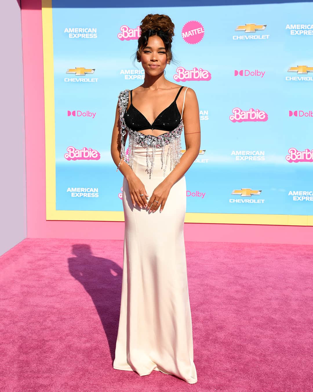Miu Miuさんのインスタグラム写真 - (Miu MiuInstagram)「@AlexandraShipppp wore a Miu Miu white satin dress with crystal fringes and a black top detail with ton sur ton crystals during “Barbie” premiere at the Shrine Auditorium and Expo Hall on July 9th, 2023, in Los Angeles, California.  #MiuMiuClub」7月11日 1時00分 - miumiu