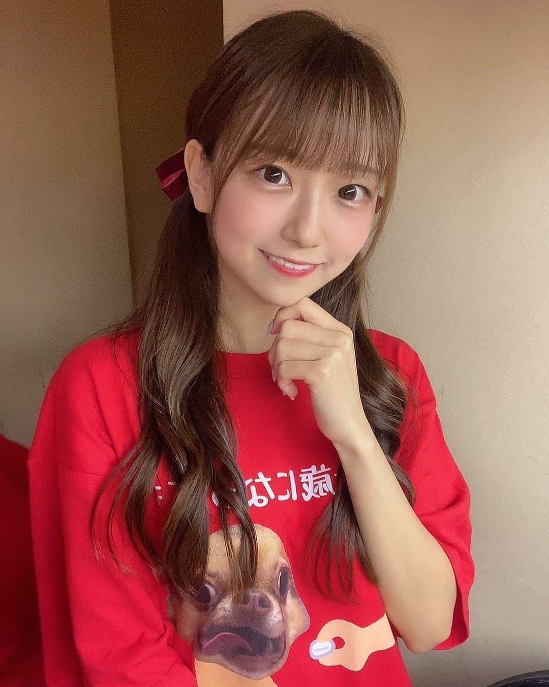 宮脇彩花さんのインスタグラム写真 - (宮脇彩花Instagram)「🐶❤️  Tシャツかわいいーーー＾＾ 赤色、しんせん？  #地下アイドル #アイドルヘアー #アイドルツインテール #ツインテールアレンジ #アイドル生誕祭 #バニクル #bunnylacrew」7月11日 1時19分 - ayaka_bunnyla