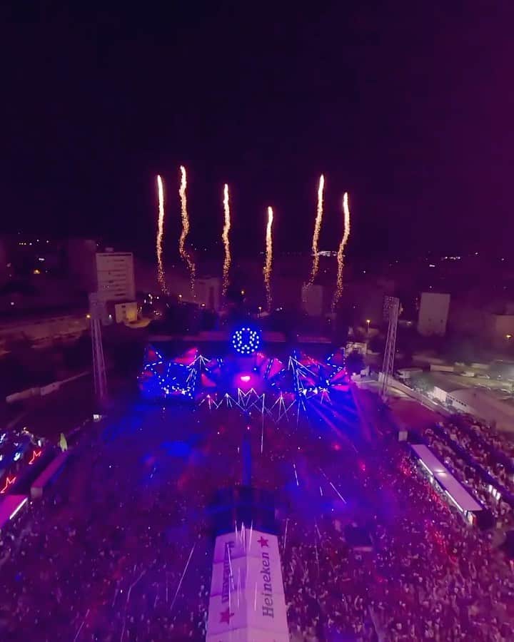 DJスネークのインスタグラム：「One For The Books 💫」