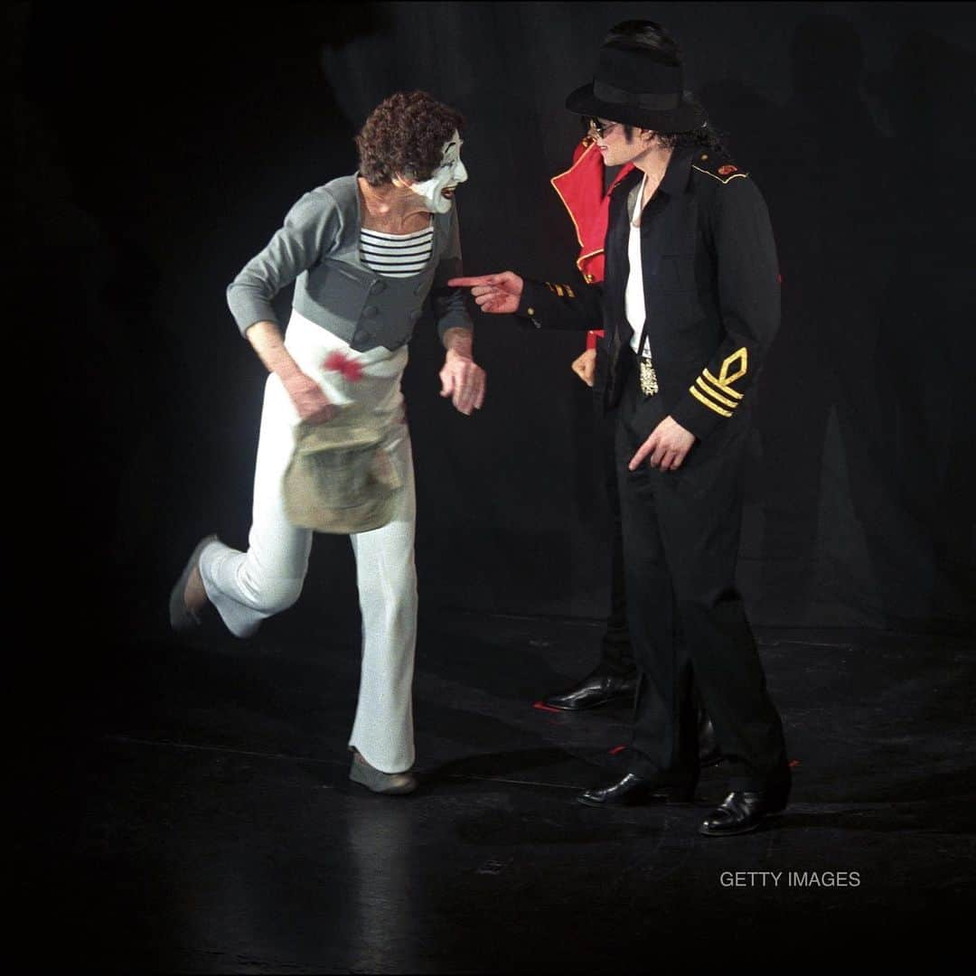 マイケル・ジャクソンさんのインスタグラム写真 - (マイケル・ジャクソンInstagram)「In 1997, Michael Jackson joined French comic and mime Marcel Marceau on stage for the unveiling of an MJ wax figure at the Museum Grevin in Paris, France. Michael told Jet Magazine that Marceau was an inspiration “I used to sneak in and sit in in the audience and watch how he would defy the laws of gravity, like he was stepping on air."」7月15日 1時00分 - michaeljackson