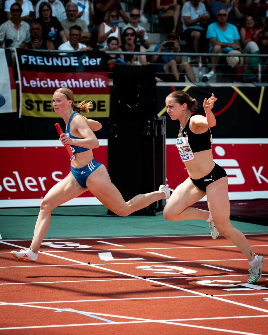 Jessica-Bianca WESSOLLYのインスタグラム：「Deutsche Vizemeisterin mit der 4x100m Staffel 🥈  Ich bin gücklich und stolz ein Teil dieses Teams zu sein! 😍  📸 @stefan.mayer.foto  #adidas #adijess #nationals #4x100m #silver」