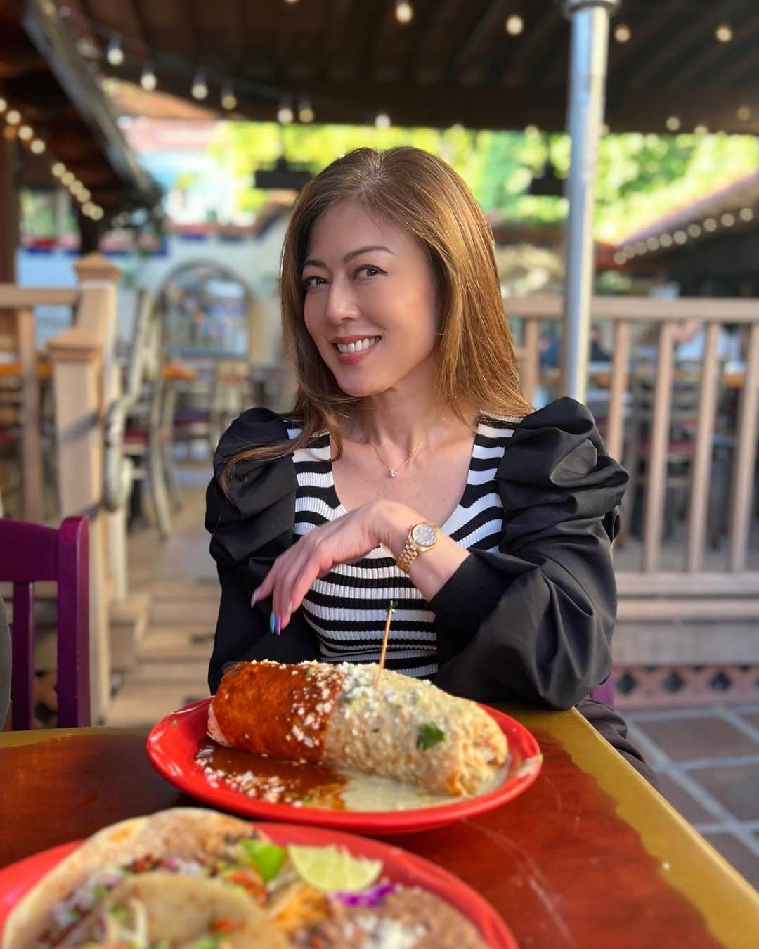 武田久美子さんのインスタグラム写真 - (武田久美子Instagram)「. San Diego のold townにて 1 pound もあるブリトー🌯をちょっとだけ食べました^_^💜  #mexicanfood #burrito」7月11日 13時44分 - kumikotakedaofficial