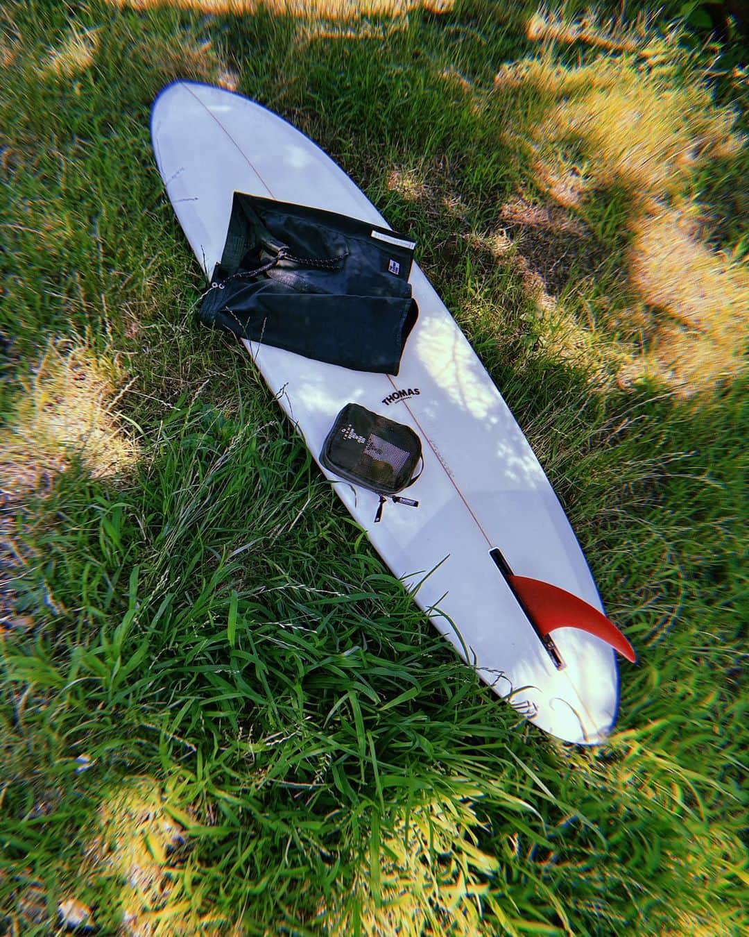 春日潤也のインスタグラム：「あー気持ち良かった🌊 浄化されました😁  #休日 #surf  #singlefin  #thomassurfboards  #magicnunber」