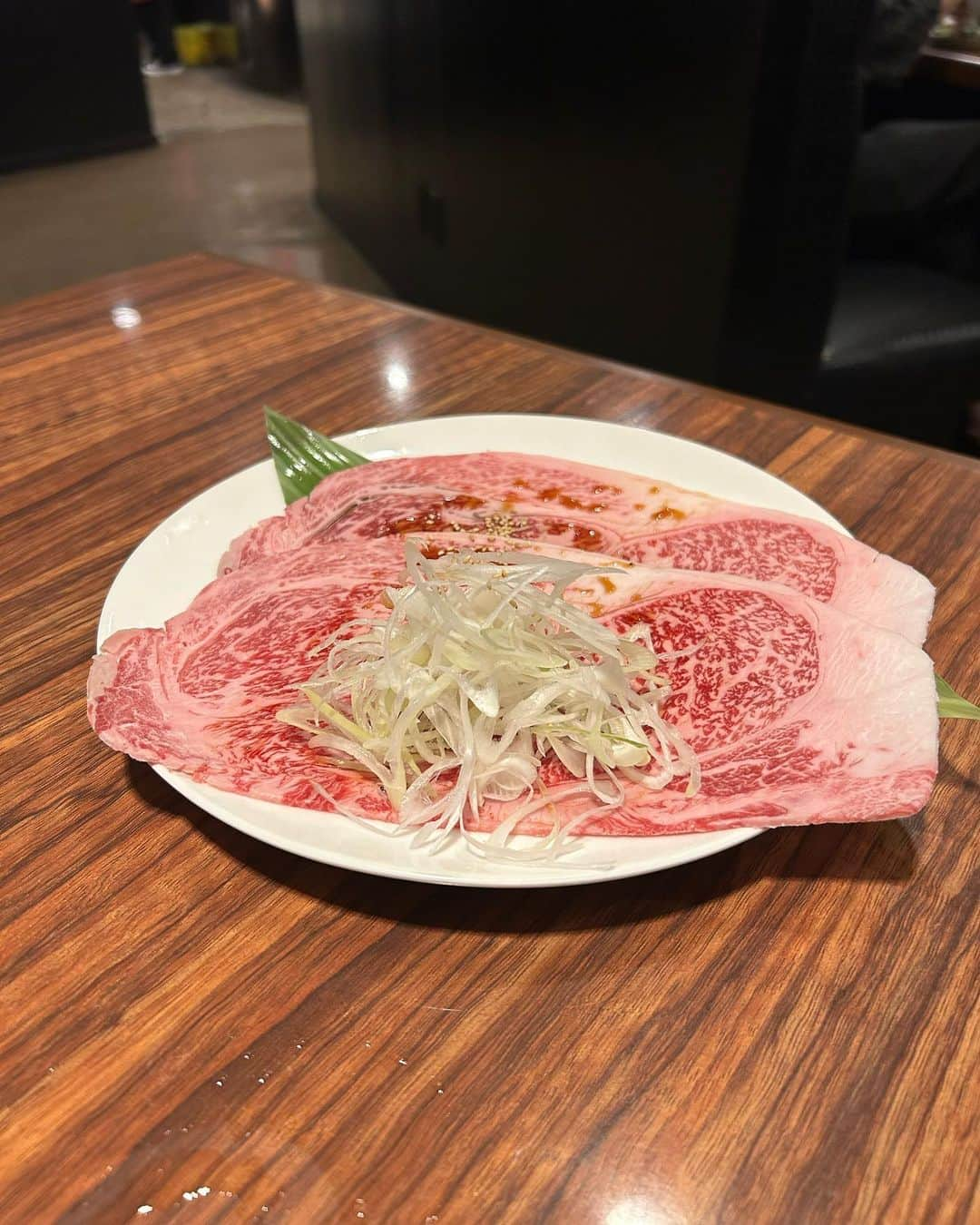 田中梨瑚さんのインスタグラム写真 - (田中梨瑚Instagram)「・  でっかいお肉食べたーー！  ここのお肉全部美味しすぎた🥲🥲   #浅草グルメ  #浅草焼肉  #一頭買焼肉玄」7月11日 14時46分 - riko_2768