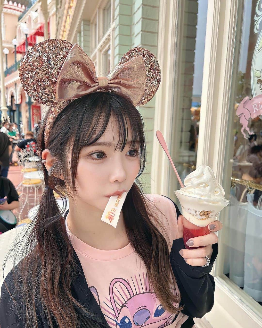 堂本千晴のインスタグラム：「🍦🎀🍓」