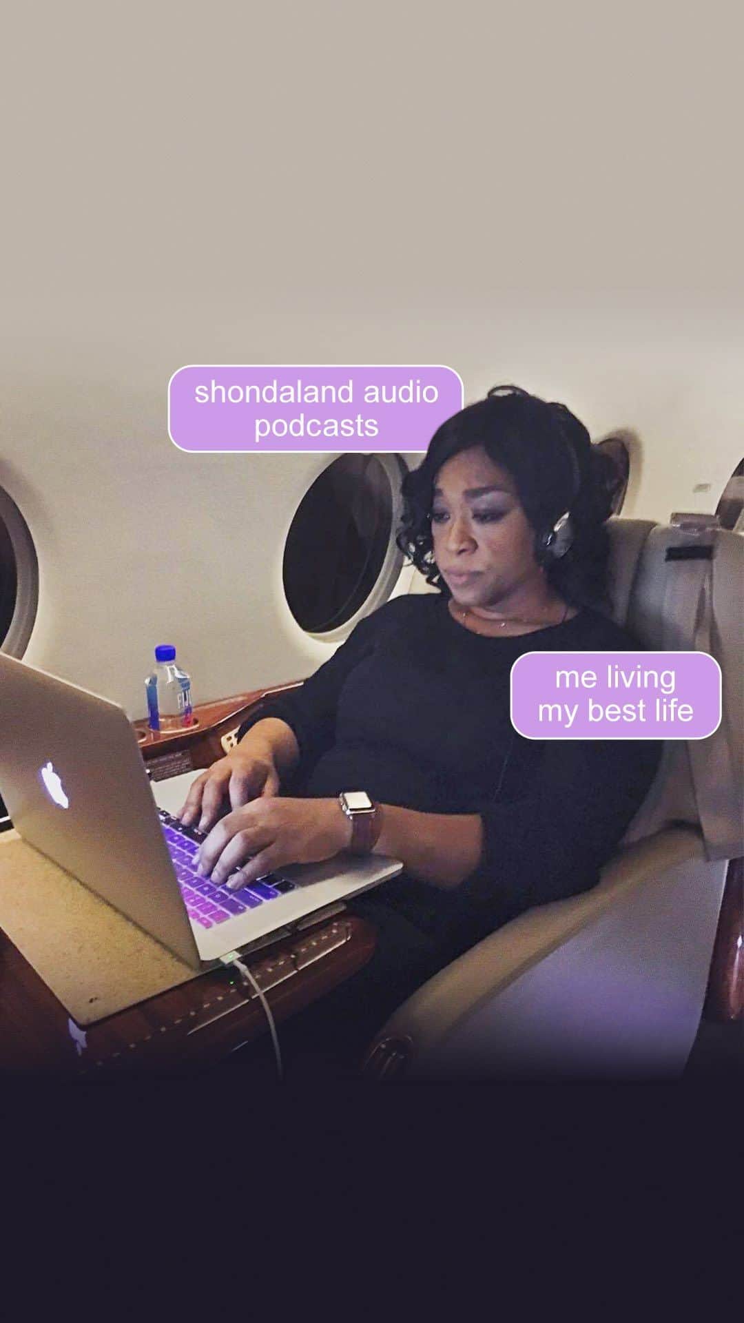 ションダ・ライムズのインスタグラム：「You heard @shondarhimes! Get into #ShondalandAudio! 🎧」