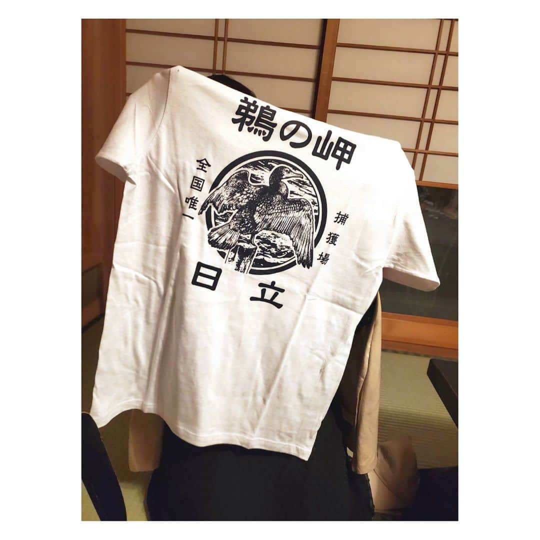 のインスタグラム：「弟がくれたプレゼント🎁が強すぎる件…wwwww  #鵜の岬　 #日本1予約の取れない国民宿舎 #茨城県　#日立市十王  #全国唯一 #ここで捕獲されたウミウ　が #鵜飼い漁に旅立っていく」