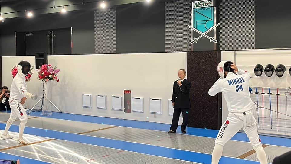 見延和靖さんのインスタグラム写真 - (見延和靖Instagram)「NEXUS FENCING CLUB 仙台  7月に仙台コロナワールド内 2階オープンしました！ 世界大会仕様のピストがなんと…6ピスト！ 贅沢すぎる環境！ 9月いっぱいまで無料開放しているので、近くにお住まいの方は、ぜひ行ってみて下さい！」7月11日 15時19分 - minobe_kazuyasu