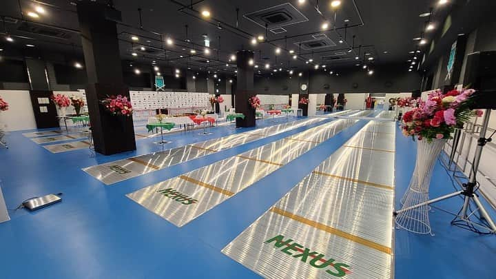 見延和靖のインスタグラム：「NEXUS FENCING CLUB 仙台  7月に仙台コロナワールド内 2階オープンしました！ 世界大会仕様のピストがなんと…6ピスト！ 贅沢すぎる環境！ 9月いっぱいまで無料開放しているので、近くにお住まいの方は、ぜひ行ってみて下さい！」