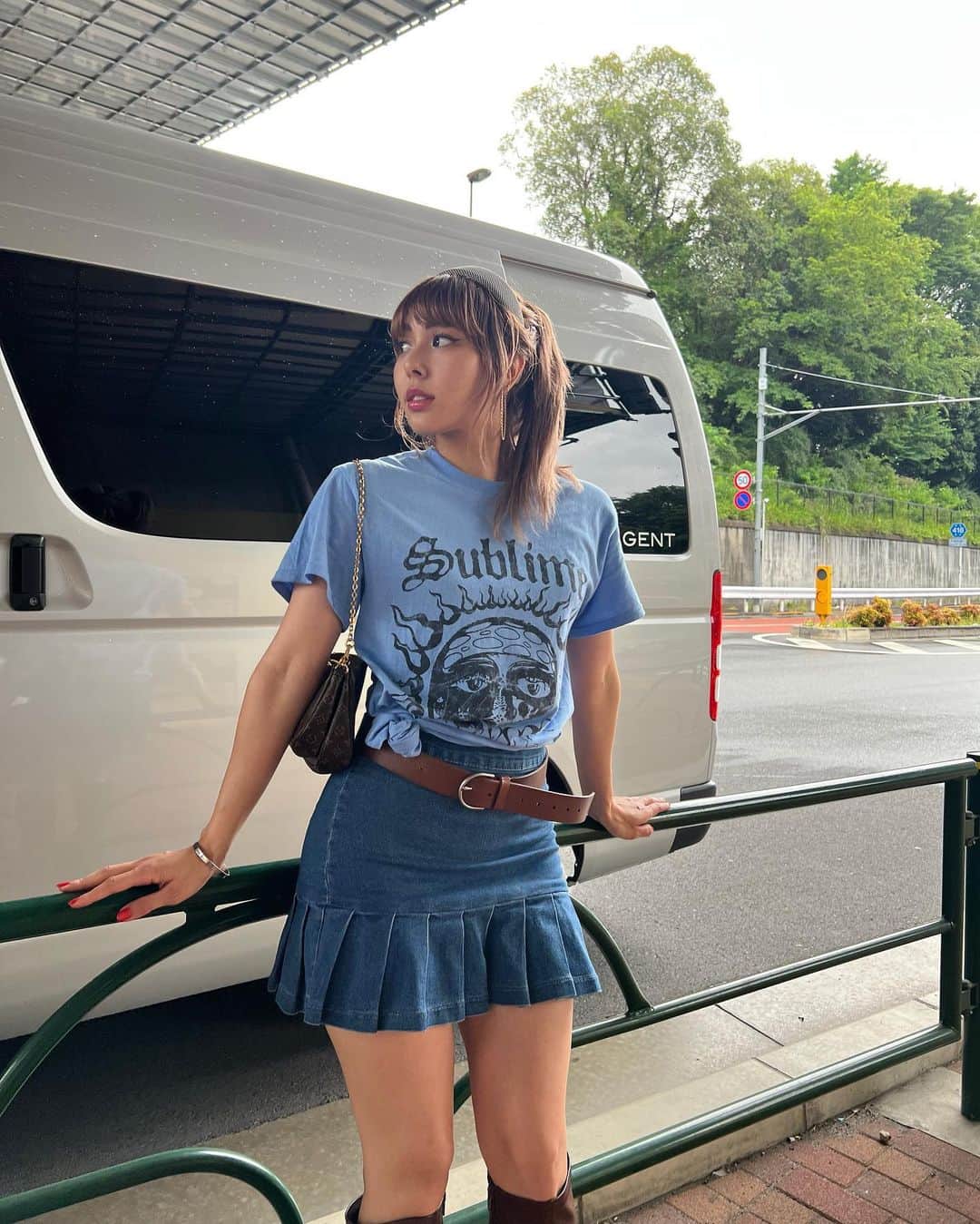 Akinaさんのインスタグラム写真 - (AkinaInstagram)「*blue dump*」7月11日 9時53分 - akina_faky