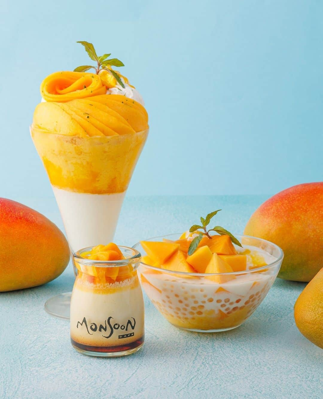 モンスーンカフェさんのインスタグラム写真 - (モンスーンカフェInstagram)「Monsoon Cafe 2023 Mango Fair 🥭⁠ モンスーンカフェのマンゴーフェア、今年も７月12日(水）～提供開始致します！モンスーンカフェの夏の定番となるマンゴーフェア、「今年はいつからなの～？」とお問い合わせいただいたり、楽しみにしてくださっていた方、大変お待たせいたしました。⁠ マンゴーのフレッシュな香りと味わいを口いっぱいにお楽しみください☆⁠ ⁠ ■提供店舗⁠ モンスーンカフェ　（ららぽーと愛知東郷以外）⁠ ■品名⁠ モンスーンマンゴープリン420/462円⁠ マンゴータンゴ820/902円⁠ マンゴーハロハロ1280/1,408円🌴🥭⁠ The Monsoon Cafe Mango Fair is back this year! All your favorites are here!⁠」7月11日 10時00分 - monsooncafe_gd