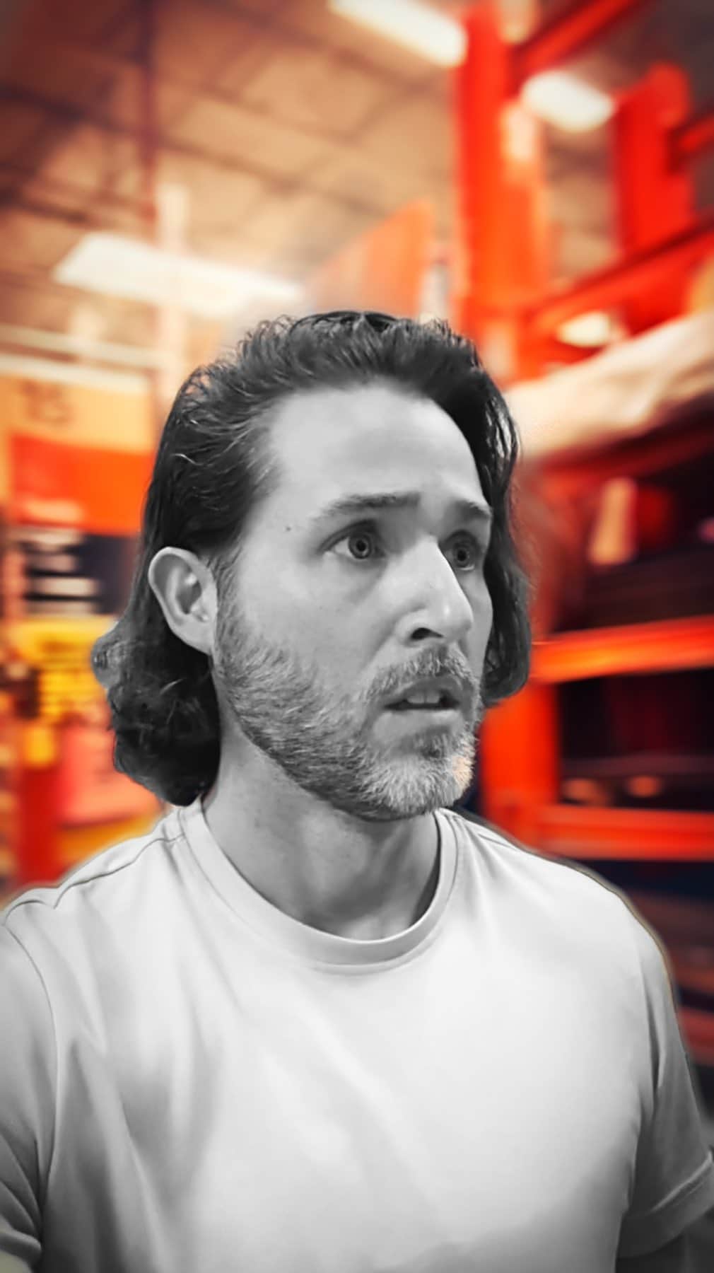 ジョシュア・デイビット・エバンスのインスタグラム：「When the theater kid finally grows up, buys a house, and needs to find a socket🔧corkscrew🔩wrench🪚thing to remove the fridge door so he can fit it into a narrow doorway🚪  But if you needed to know the harmony that’s a third above or below the melody line, I’m your guy.   #HomeDepot #WhereAmI #HammerTime」