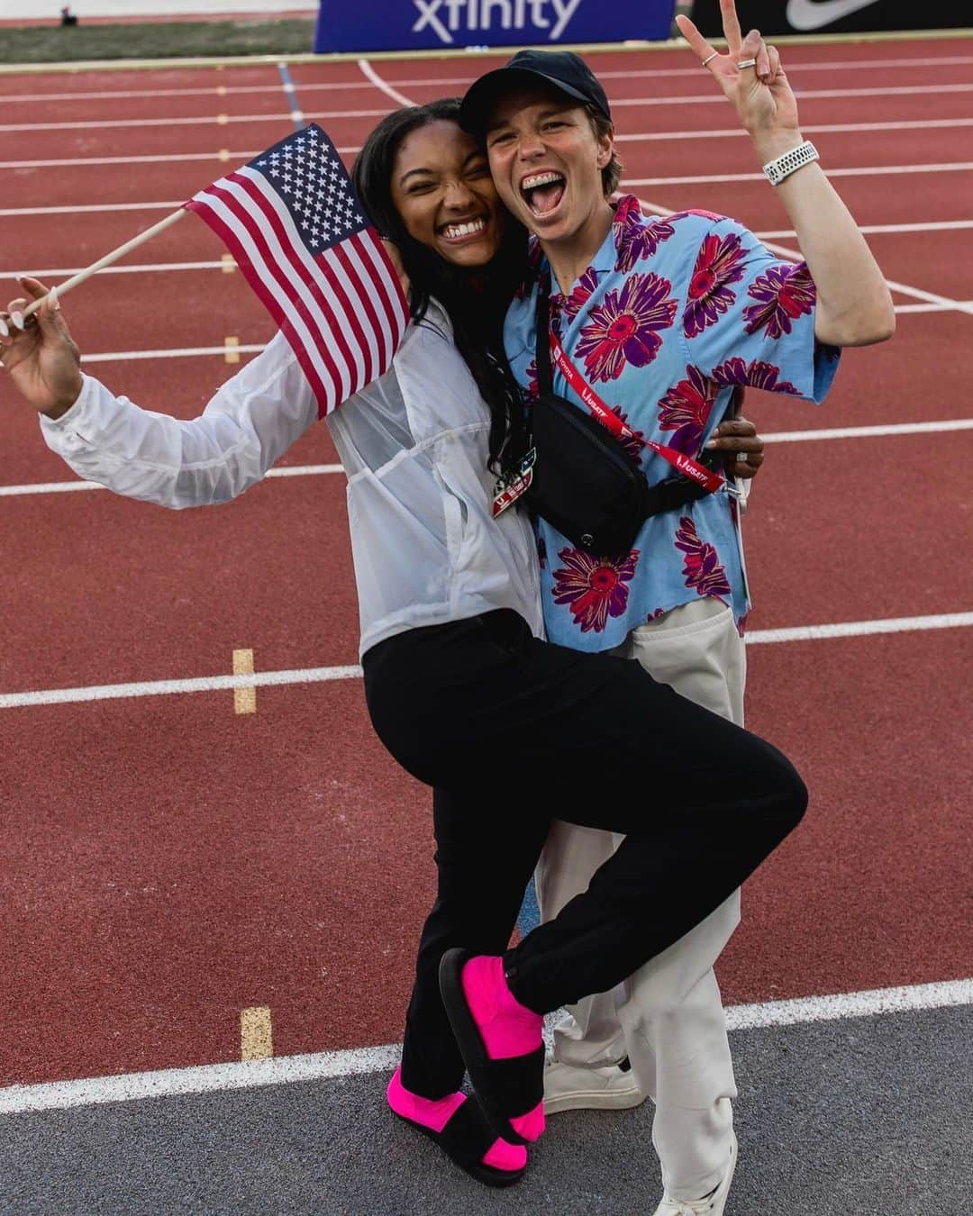lululemonさんのインスタグラム写真 - (lululemonInstagram)「It takes a special brand of badass to be a US National Champion. These two have it.   Congratulations @nikkihiltz and @_taarra_. #USATFOutdoors」7月11日 10時48分 - lululemon