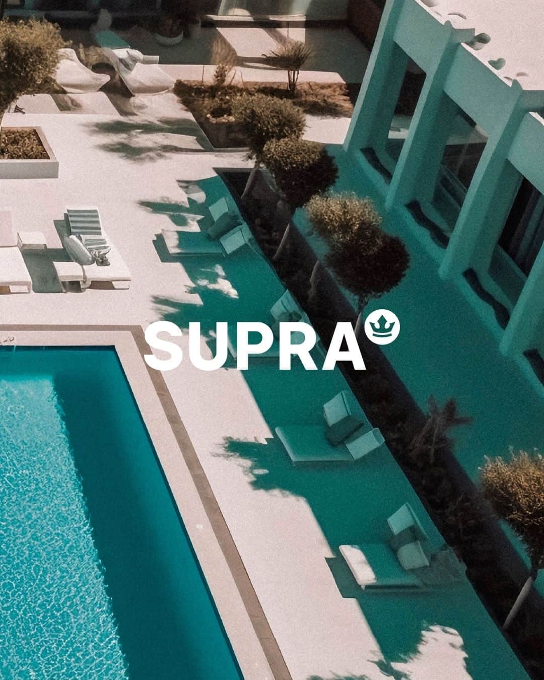 スープラのインスタグラム：「AI GENERATED RESORT」