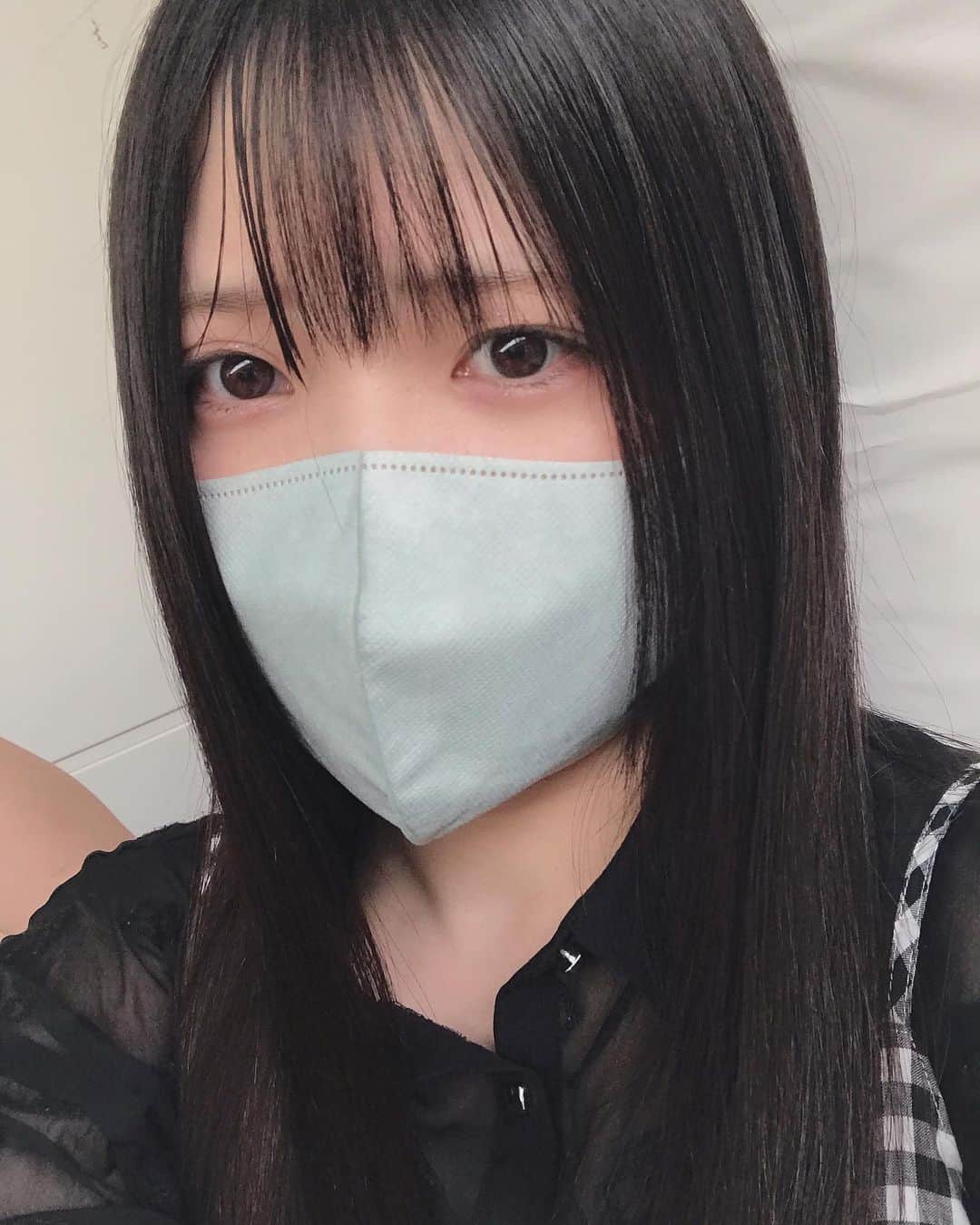 のインスタグラム：「最近病んでるとかでは無いんだけどもしひふがアイドル復帰したらみんな会いに来てくれるのだろうかとか離れてしまったファンの方はひふの何がダメだったんだろうとかひふに需用はあるのだろうかとか経験者だから色々期待してもらっているのにそれにまた答えられなかったらどうしようとか色々考えてしまう😭  みんなを信じていいんだよね？  応援して頂いてるに結果に残せてないのは事実だからひふのことも信じられないかもしれないけどわがままだけど信じて応援し続けて欲しいなって思います😭  #アイドル準備中 #アイドル #idol #いいね歓迎 #フォロワー募集中 #followｍe」