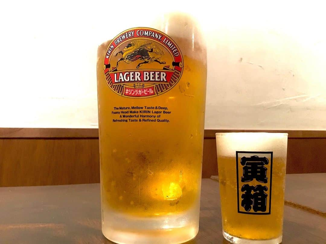 新宿寅箱さんのインスタグラム写真 - (新宿寅箱Instagram)「昼飲みありがとうございます  寅箱のビールはサイズも色々ご用意してます🐯  美味い定食に合わせてどうぞ  職場の上司にバレない一口ビールもあるので是非に🐯❤️  お待ちしております  #新宿寅箱 #新宿グルメ #新宿ランチ #新宿三丁目グルメ #新宿三丁目ランチ #鰻 #うなぎ #ジビエ #鰻のオムライス #焼き魚 #唐揚げ #定食」7月11日 11時56分 - torabako519